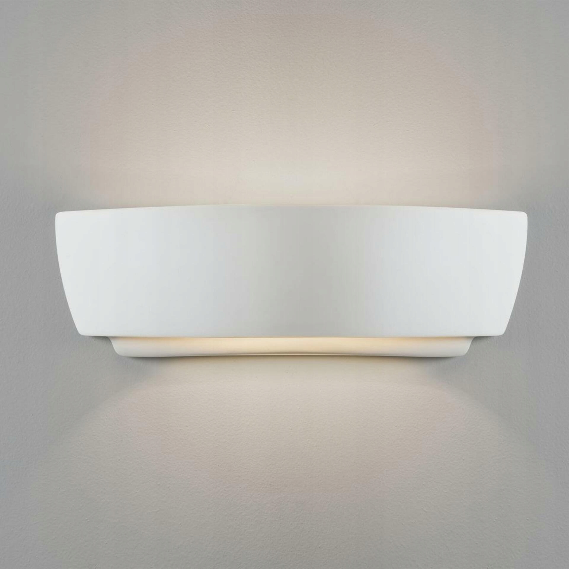 Nástenné keramické svietidlo Astro Kyo, E27, 60W, natierateľné, biele