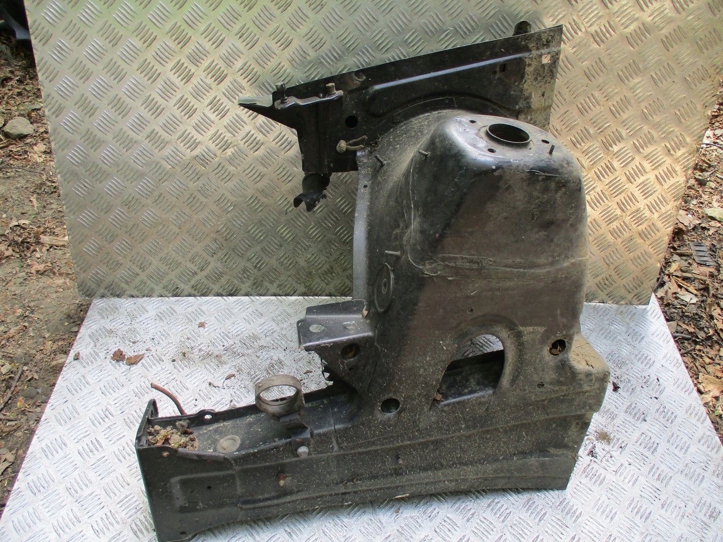 LÄNGSTRÄGER MERCEDES ML 164 ML164 RECHTS