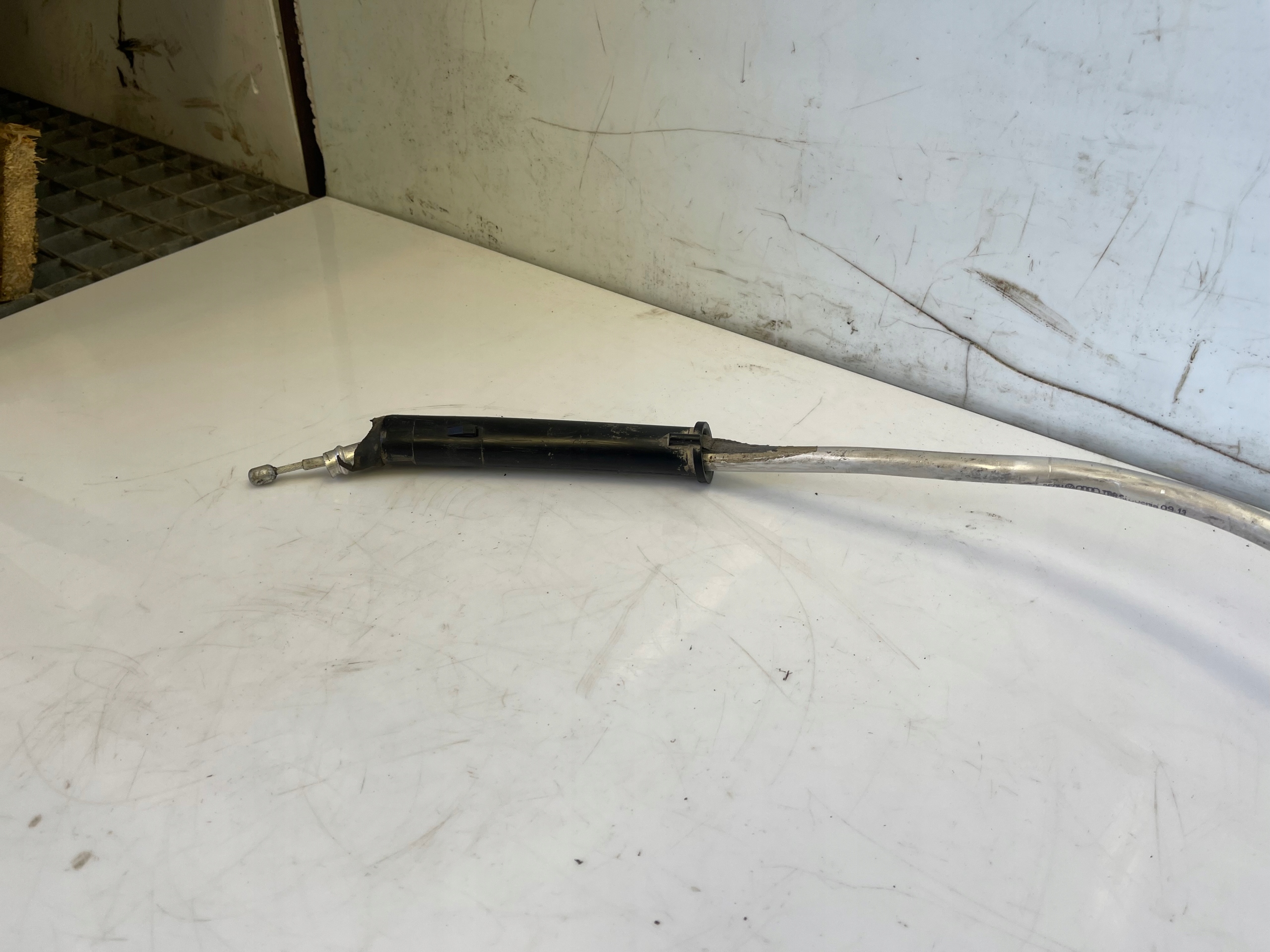 SEAT LEON III lanko elektrická brzda 5Q0609721BA