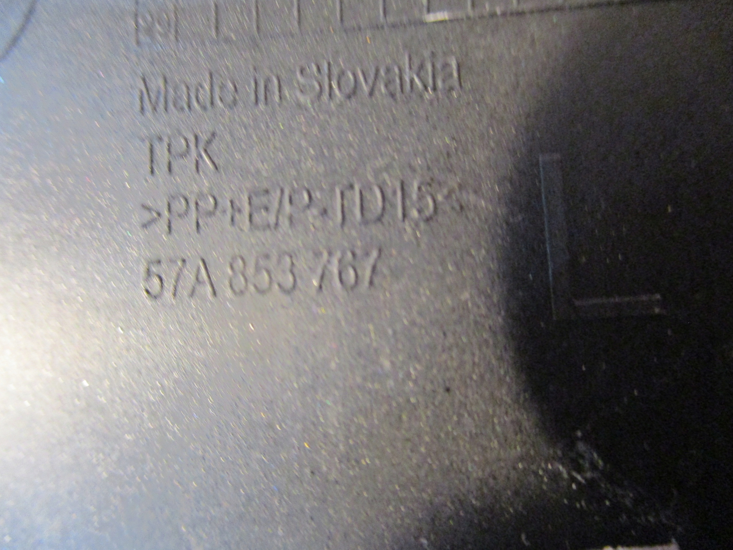grid left of a bumper SKODA KAROQ 57A