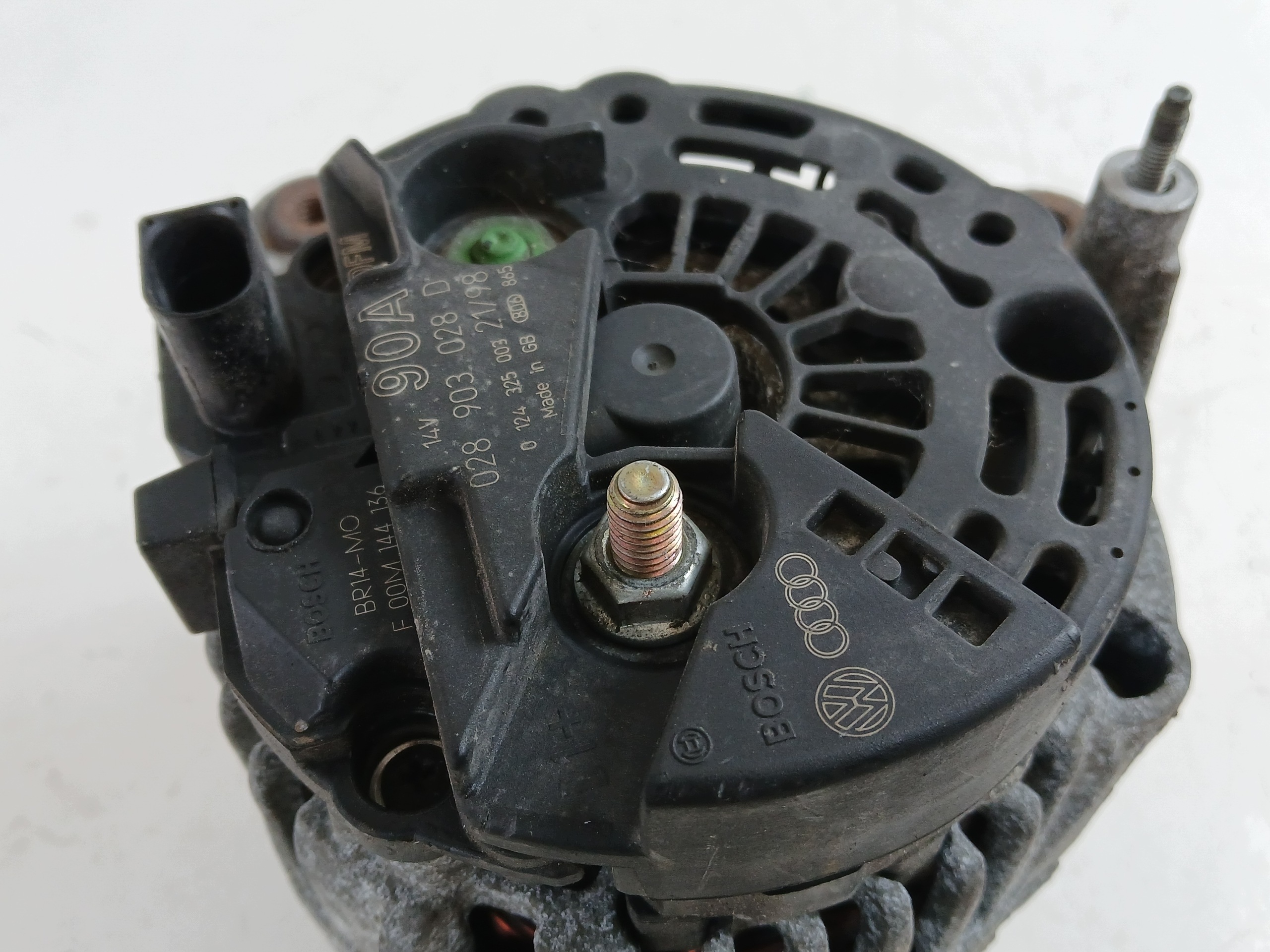 VW GOLF IV AUDI A3 8L 1.6 alternator 028903028D 90A