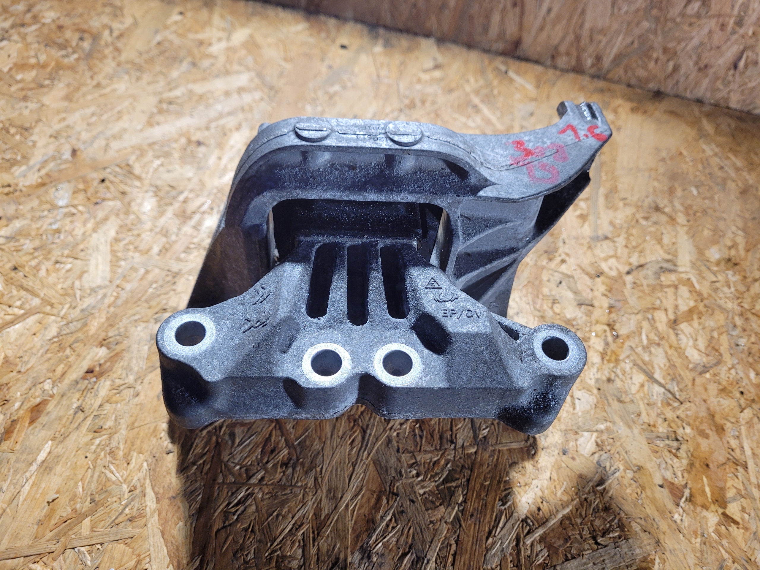 airbag engine mount PEUGEOT 308 T9 II 2 1.6 EHDI