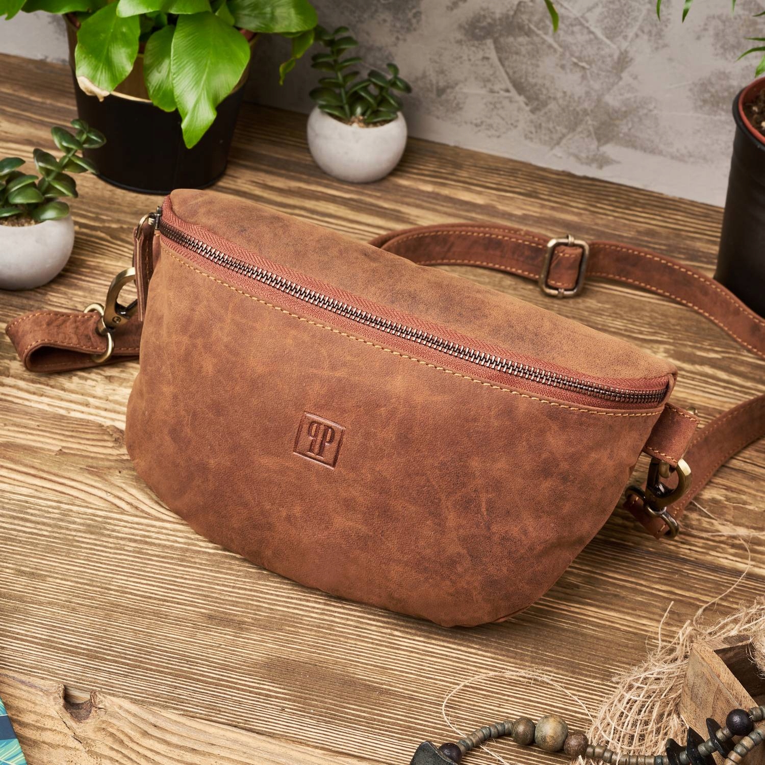 SASZETKA SKÓRZANA VINTAGE PAOLO PERUZZI T-36-LB