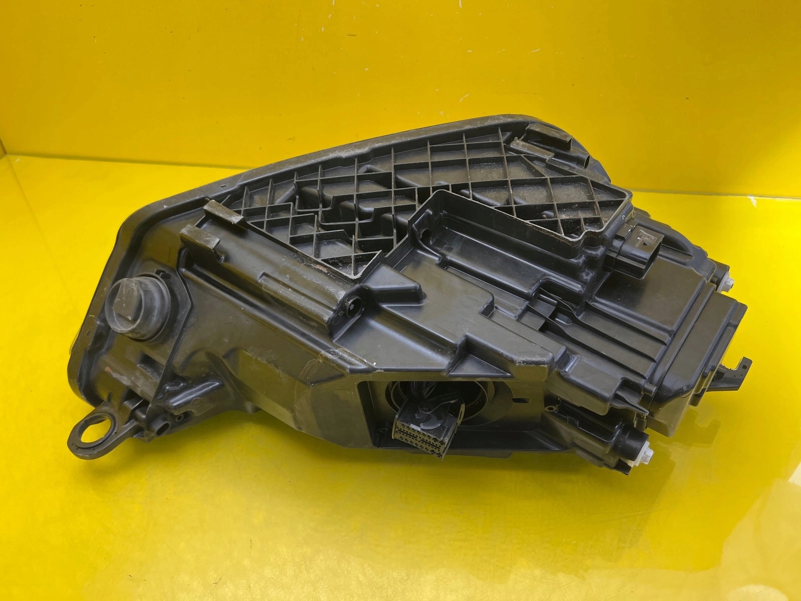 light left Audi Q5 SQ5 80A Lift Matrix 80A941035E