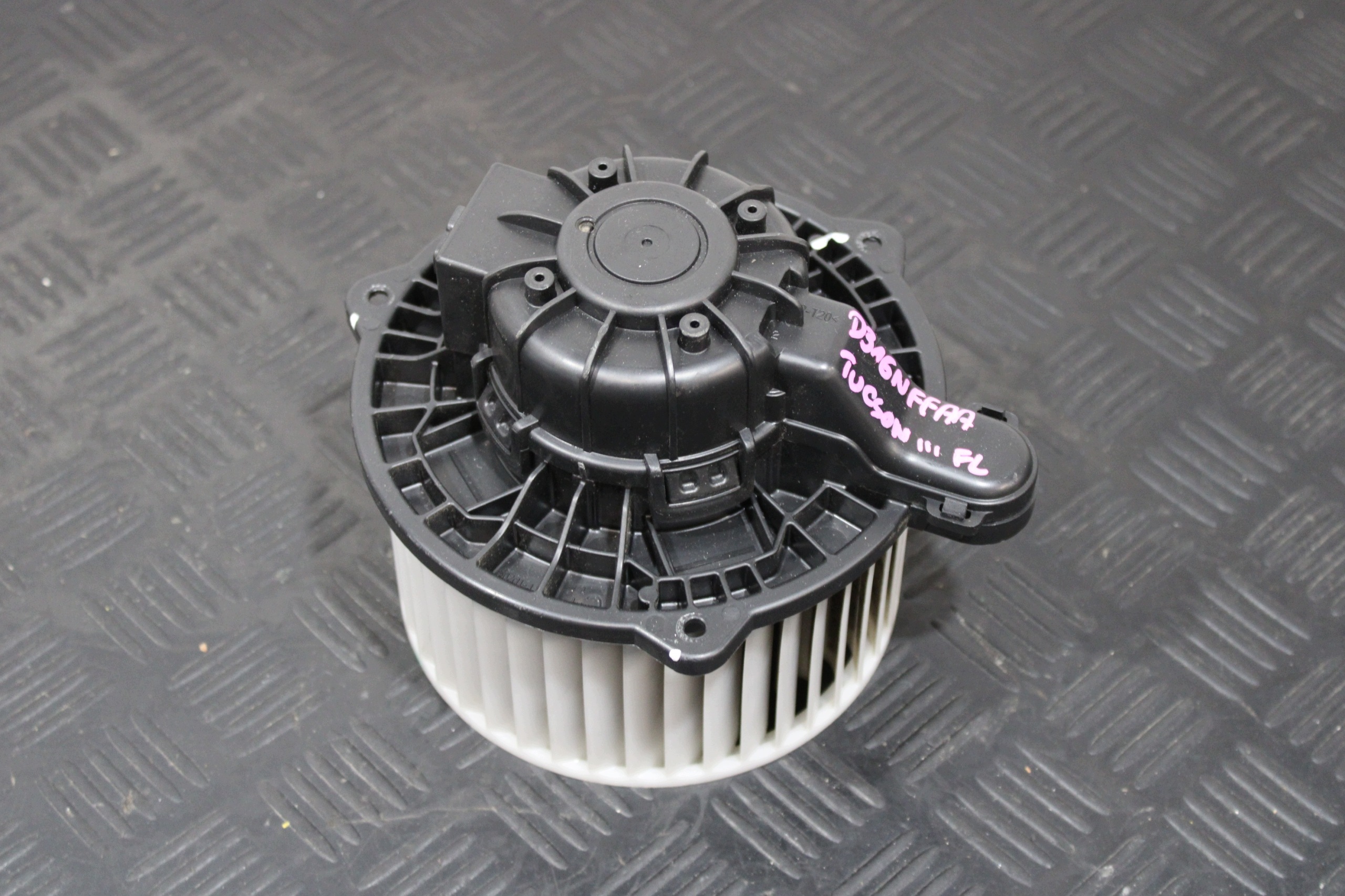 tOPENÍ ventilátor topení HYUNDAI TUCSON III 3 LIFT