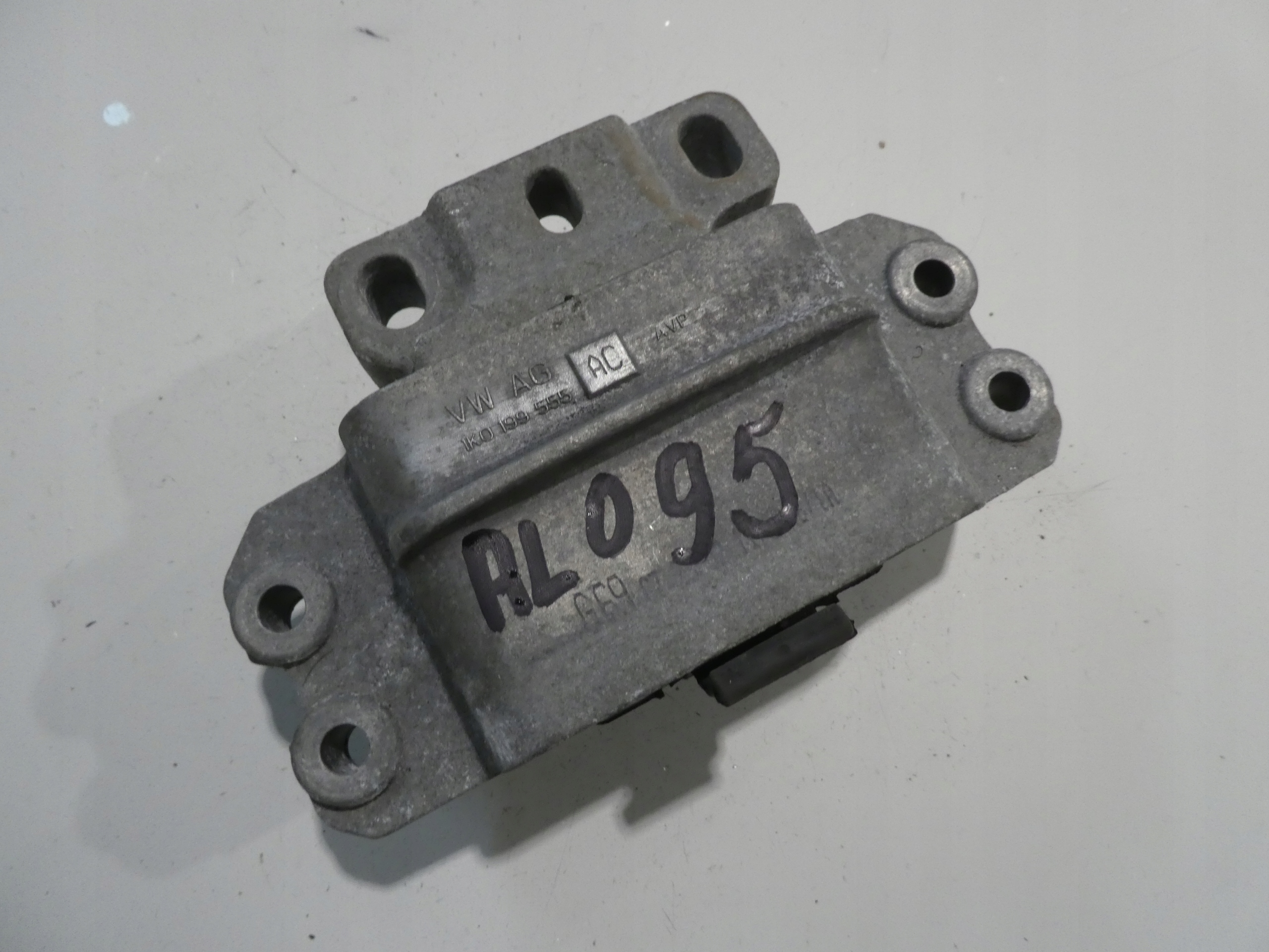 holder gearbox mounting 1K0199555AC AUDI VW SEAT