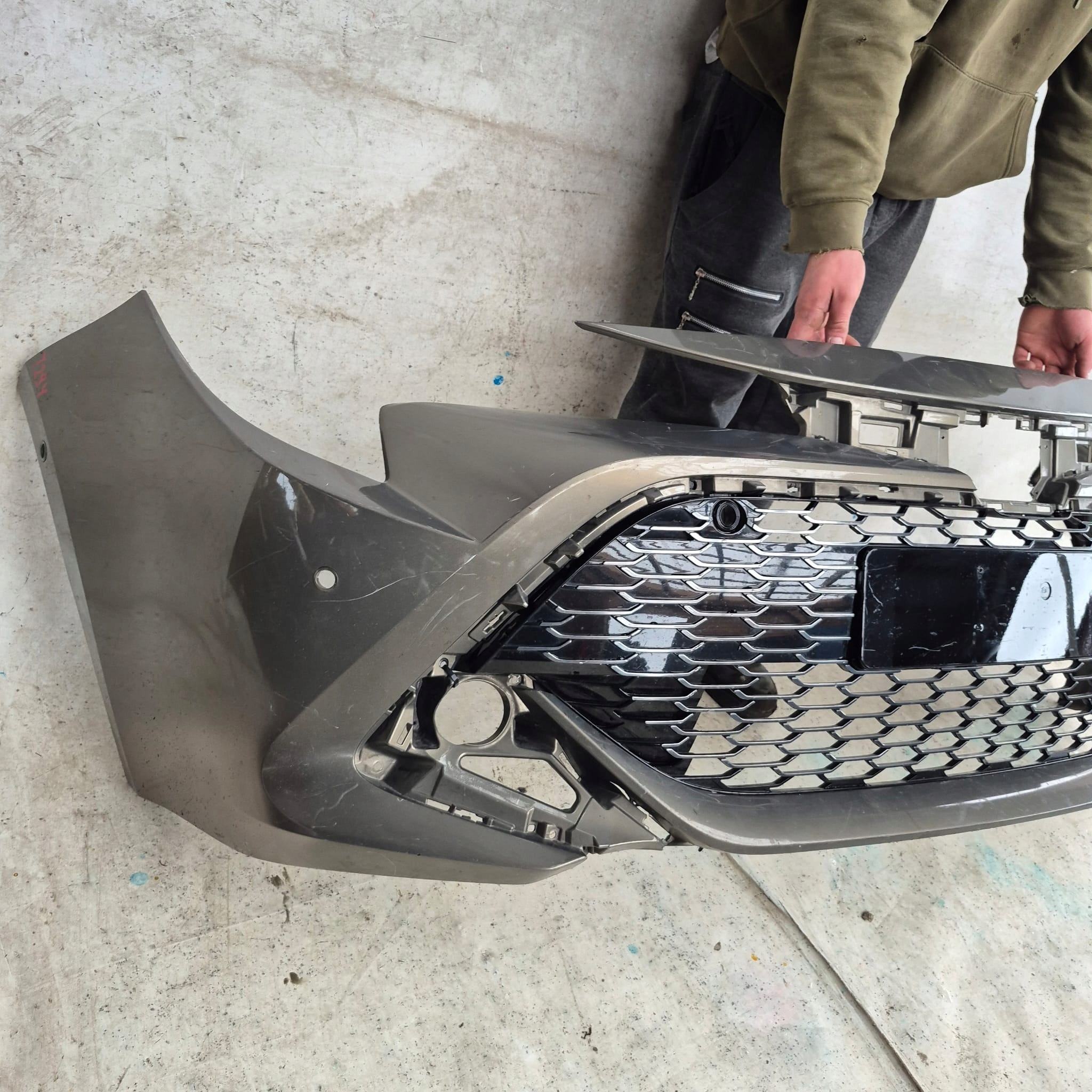 TOYOTA COROLLA E21 GR KOMBI HB 19- bumper front front 52114-YY010