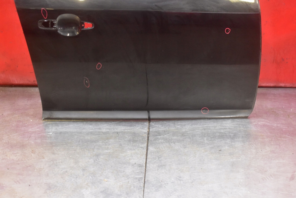 DRZWI PRAWE PRZÓD PRZEDNIE CZARNE VOLVO S60 2 II LIFT 13-20 Producent części Volvo OE