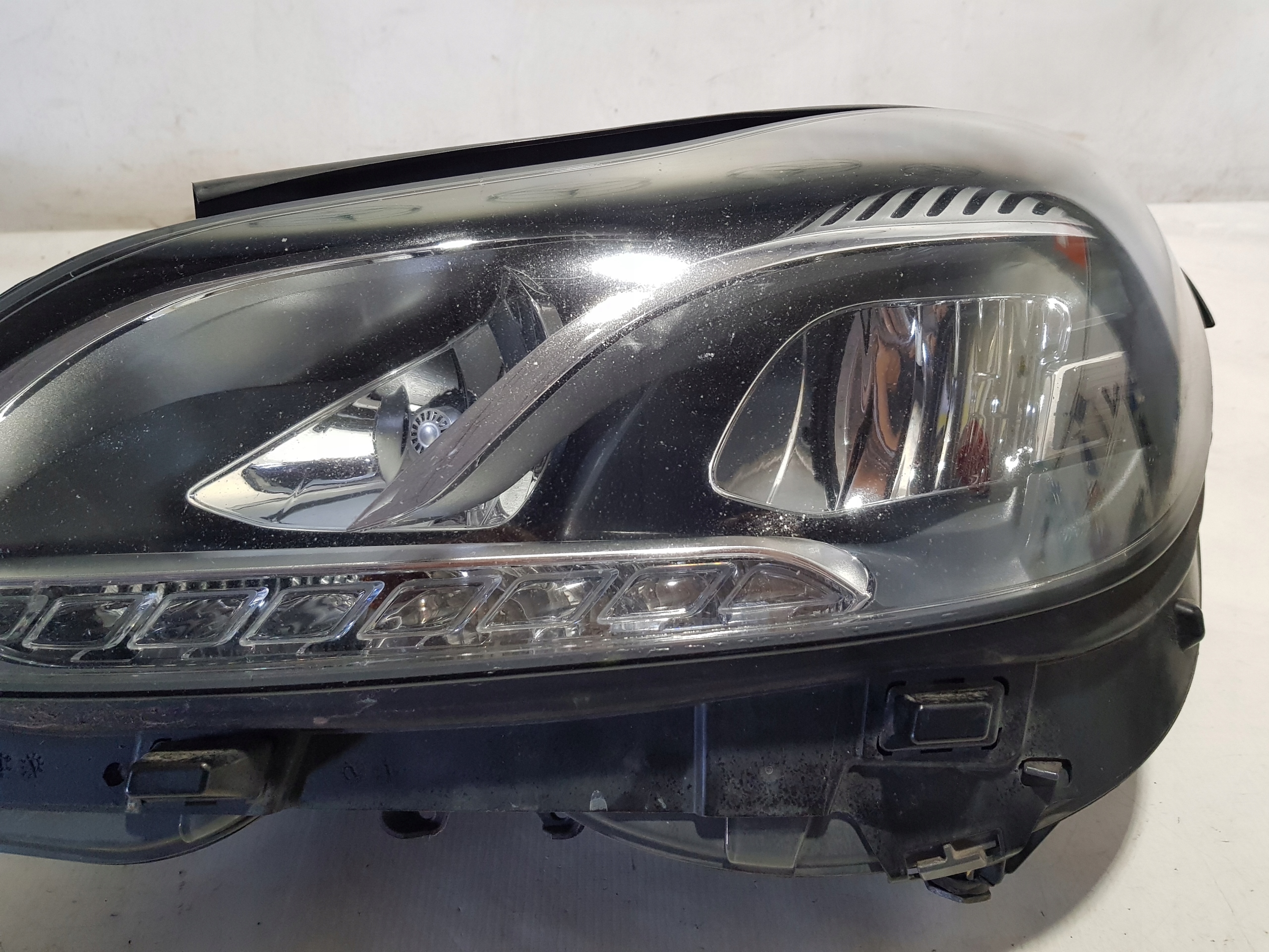 light LED left front MERCEDES W212 LIFT complete