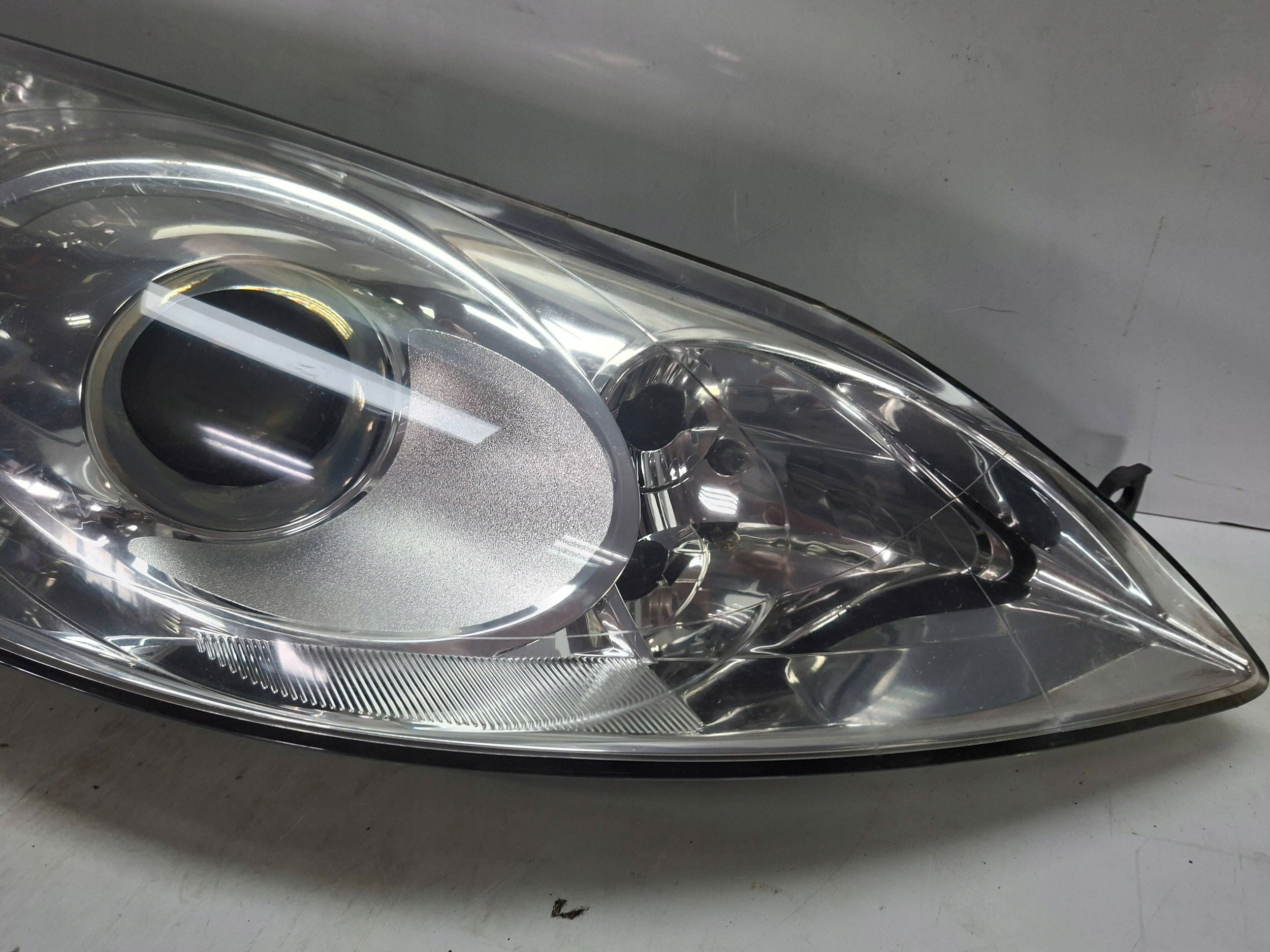 light front right 0301213202 PEUGEOT 407 2004