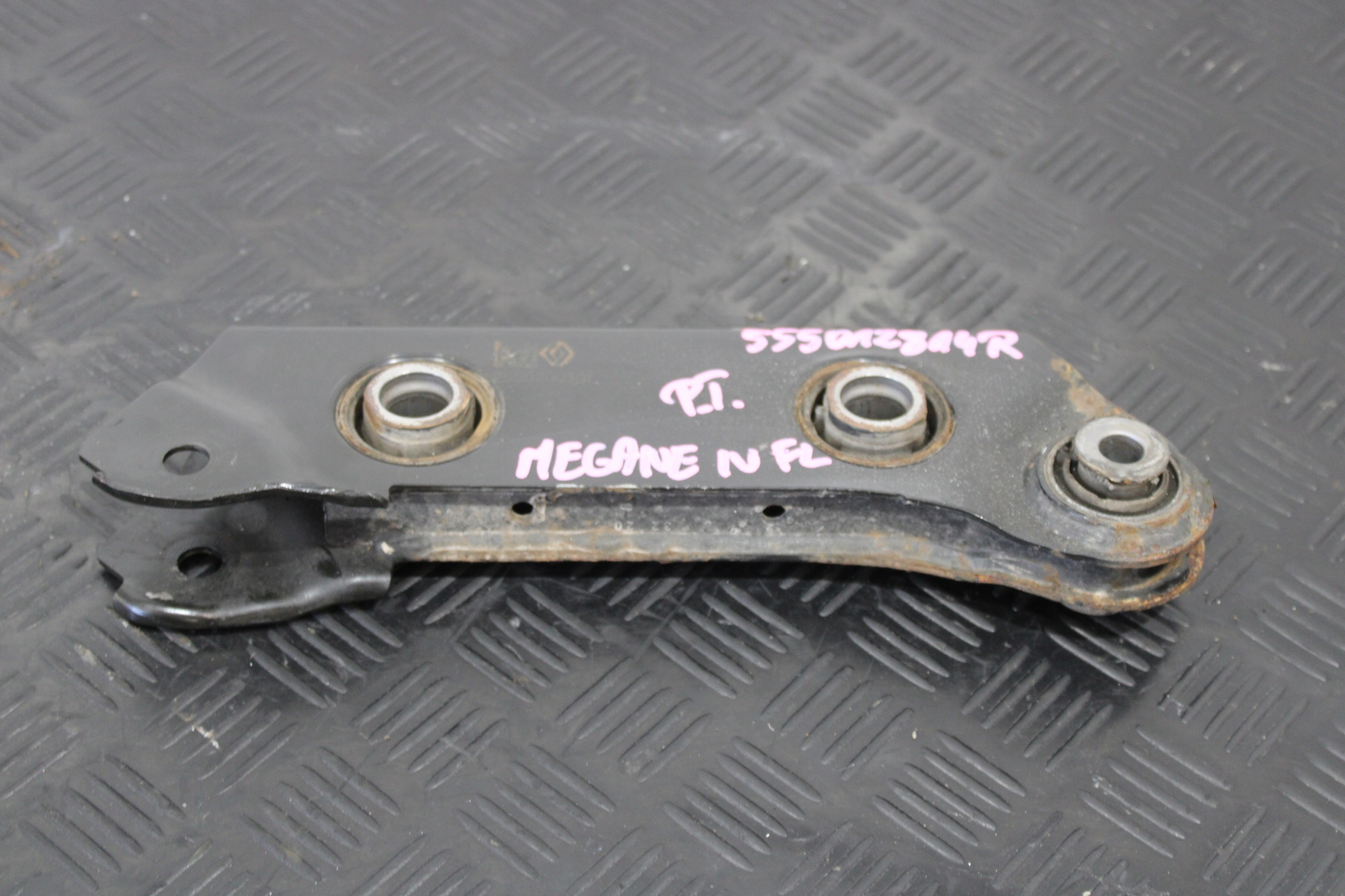 Querlenker rechts heck 555012814R RENAULT MEGANE IV 4 LIFT