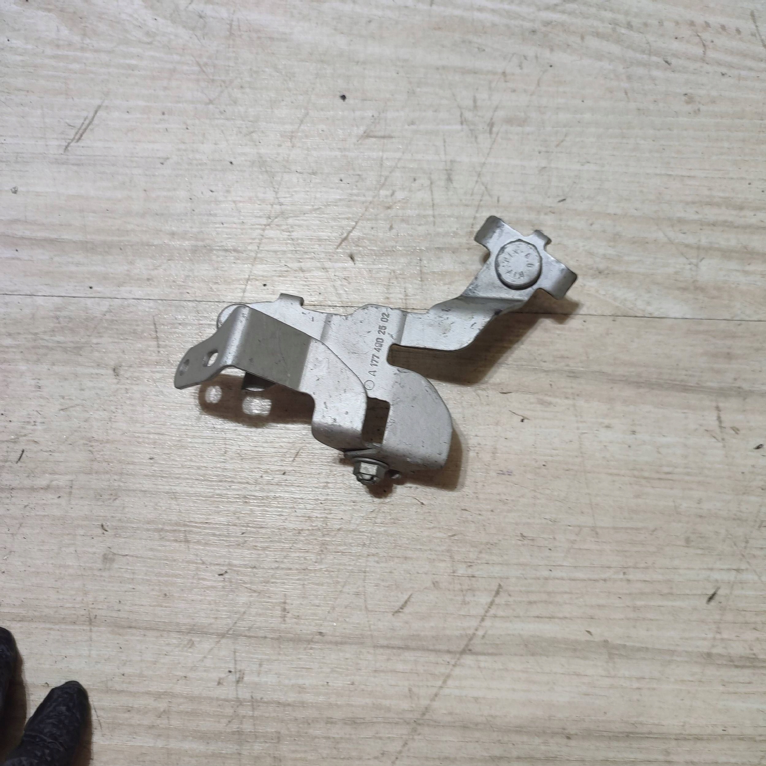 bracket holder Mercedes-Benz A W177 A1774902502