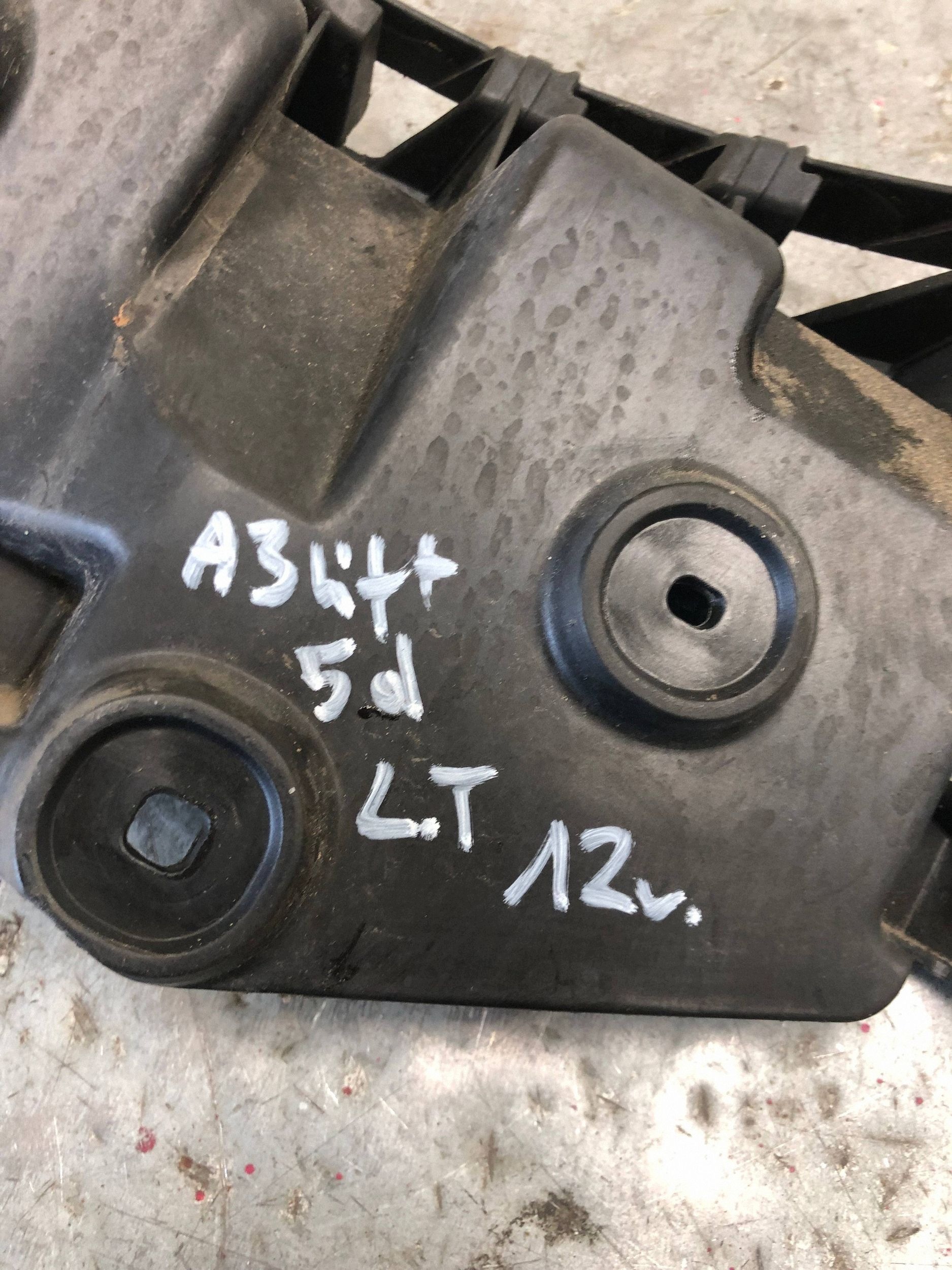 bumper bracket left rear part AUDI A3 8P 5d LIFT 8P4807393A