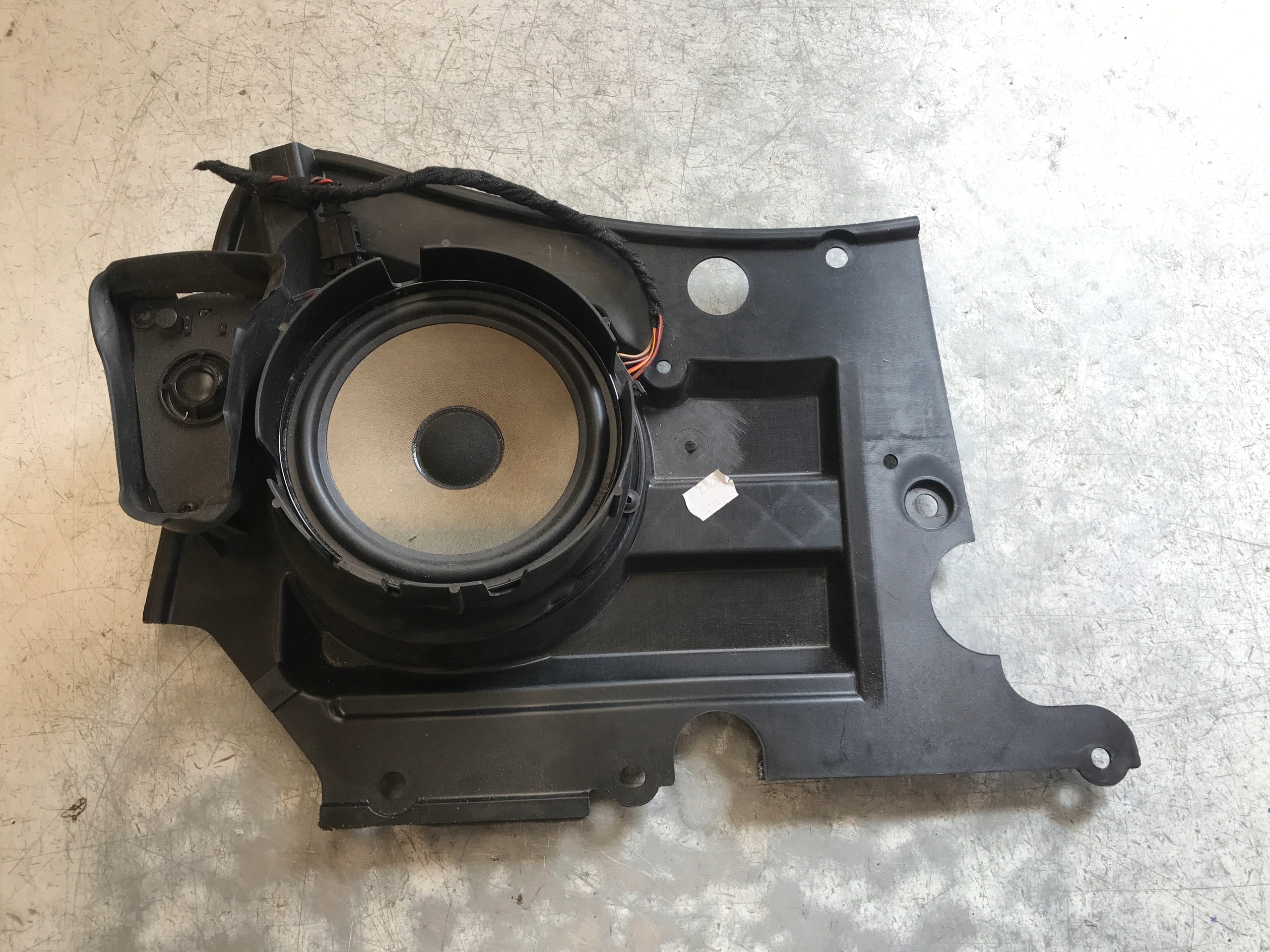 speaker left rear part VW T5 LIFT CALIFORNIA 7E0035241E