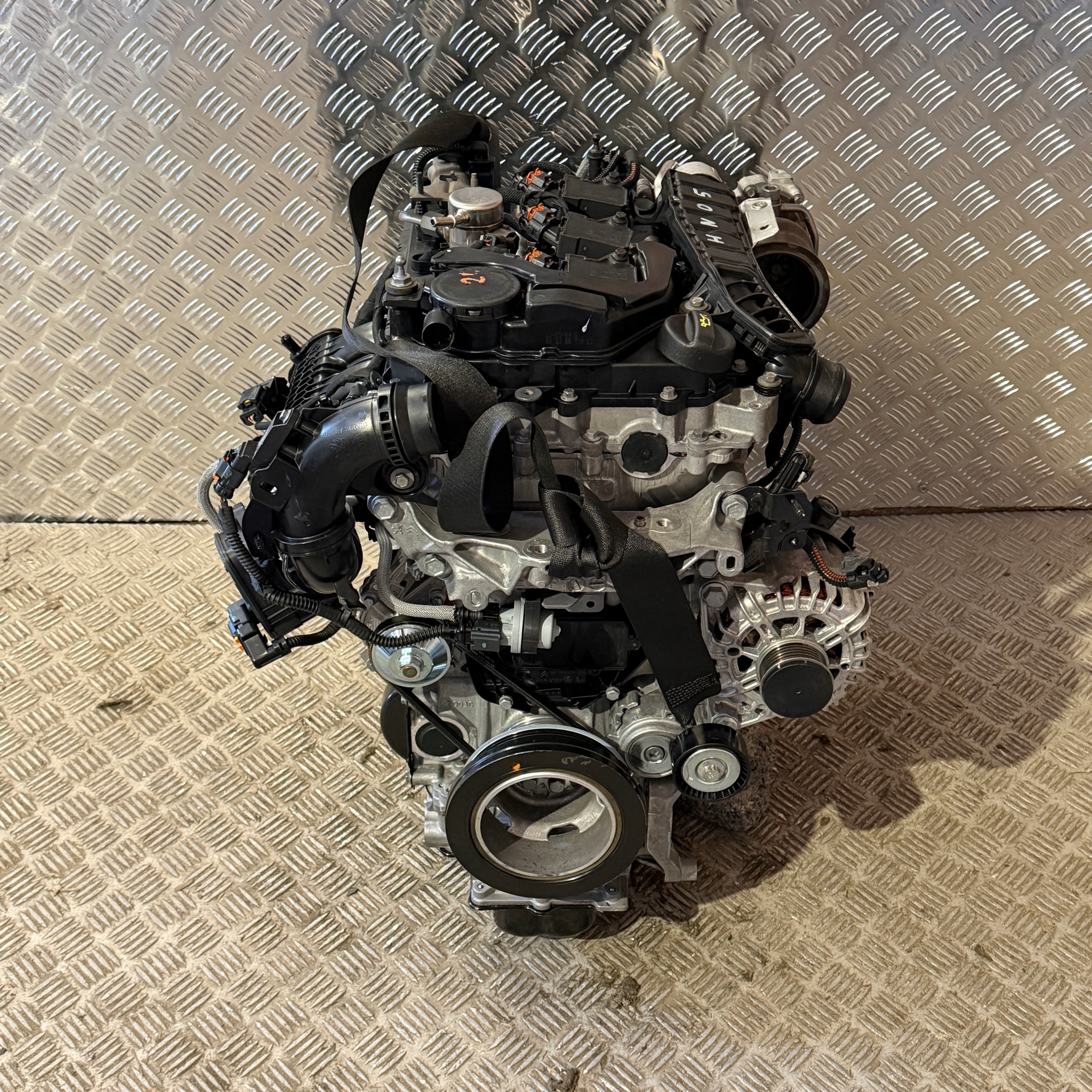 engine ENGINE MOTOR complete PEUGEOT 2008 PEUGEOT 3008 1.2 THP 2021R. HN05