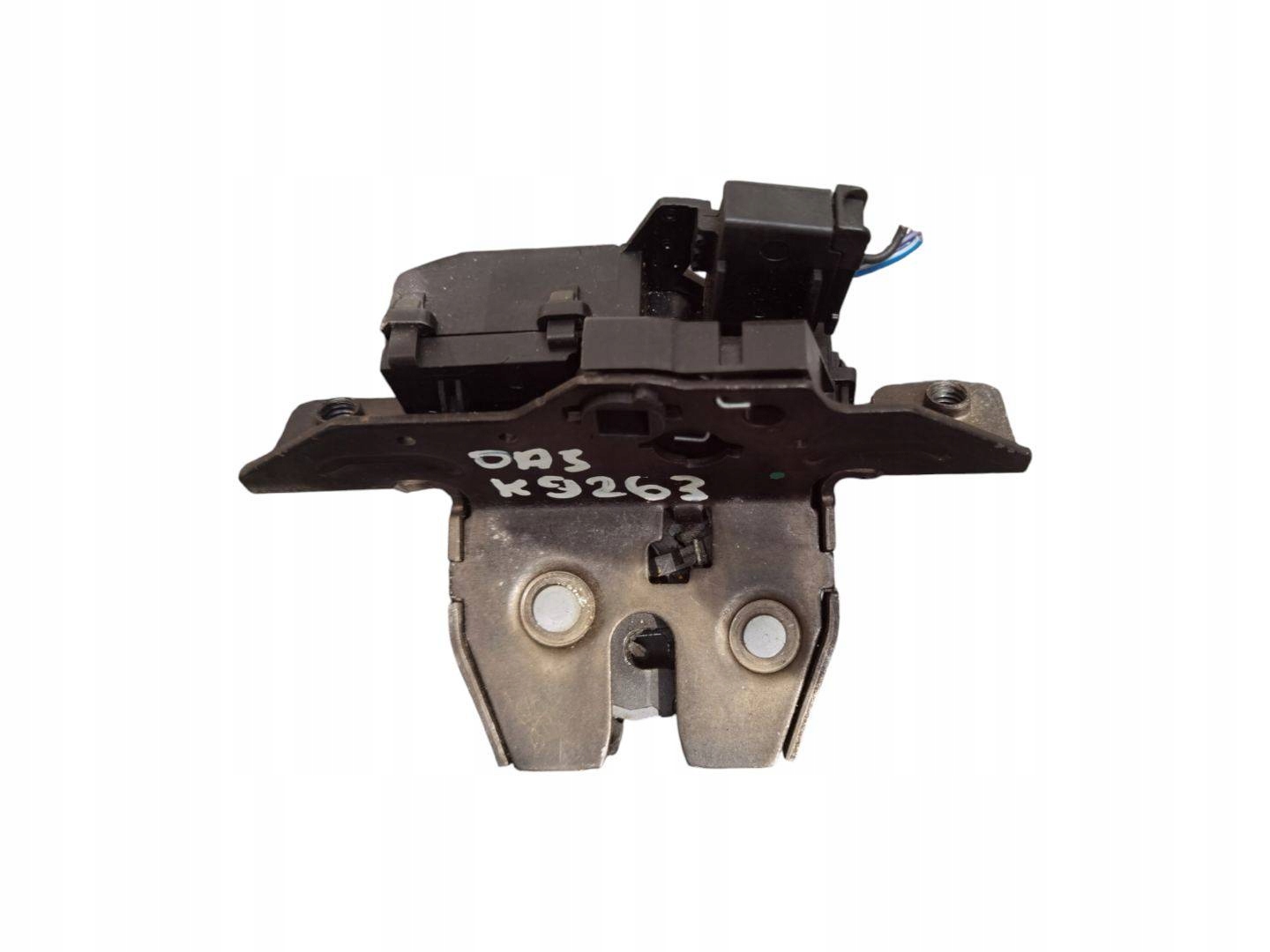 lock bonnet boot Opel Astra J 2011 13578941