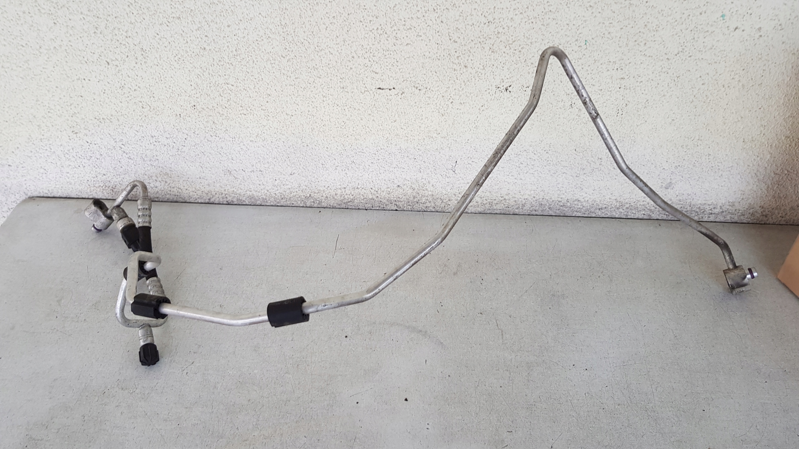 КАБЕЛЬ КОНДИЦІОНЕРА VW GOLF VI 1.4 16V