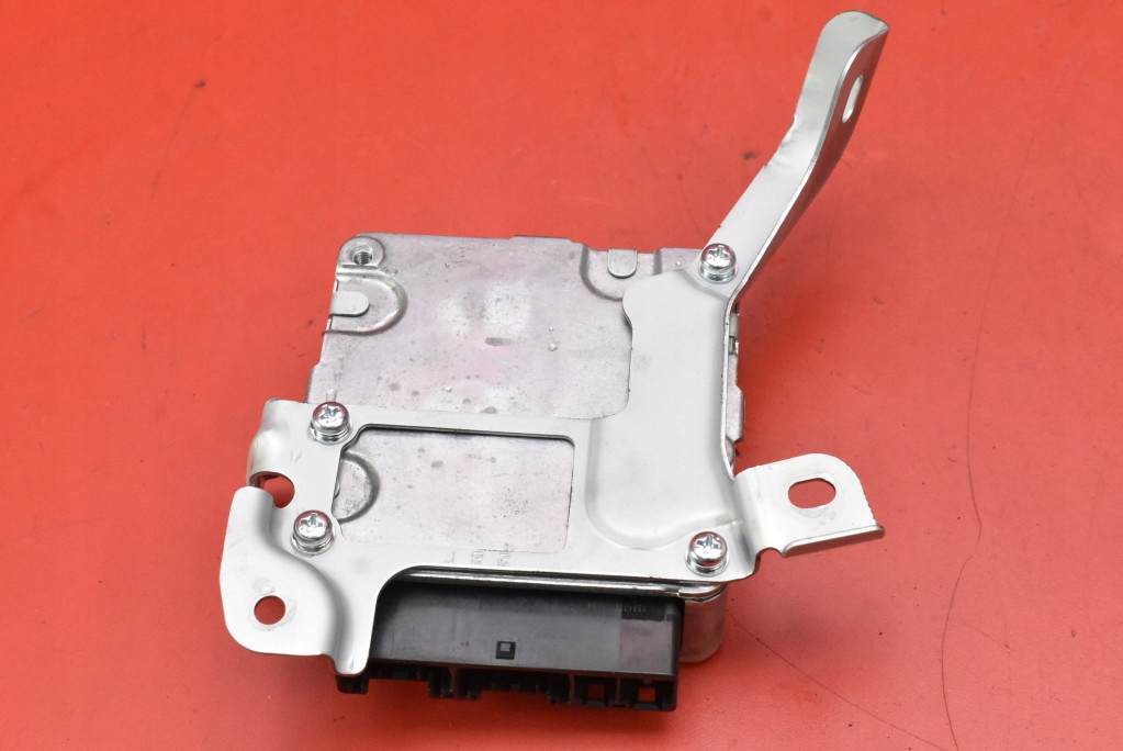 Centralina modulo SERVOSTERZO 896500D295 TOYOTA YARIS 3 III 1.0 VVT-e 69 KM