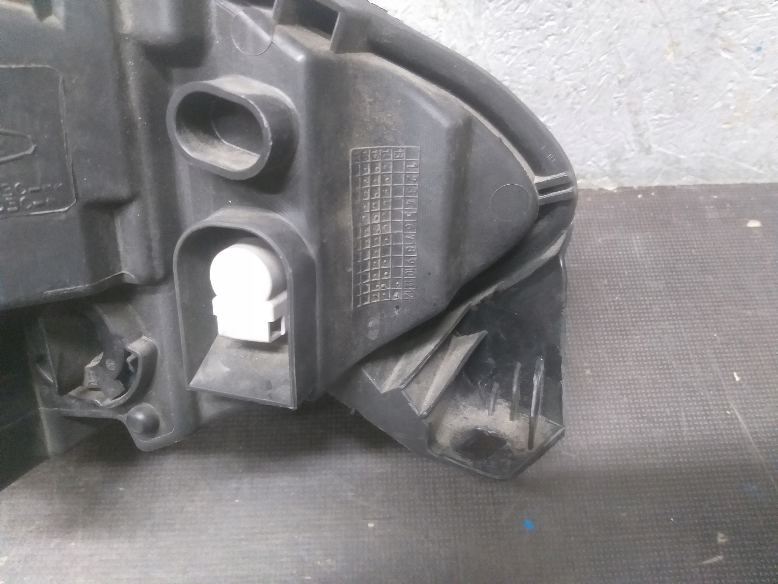 light front left FORD CONNECT MK2 FT11-13W030-DB