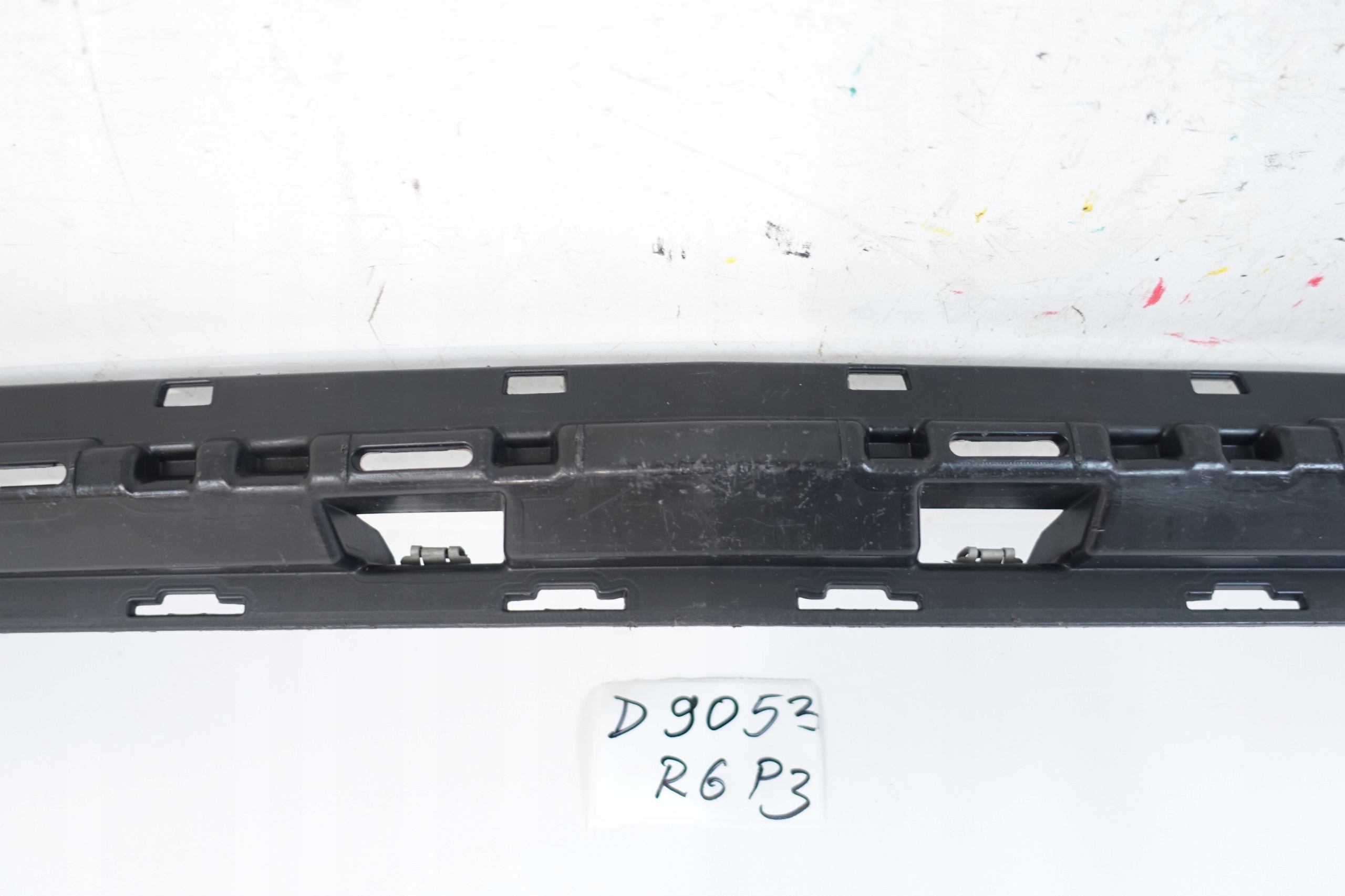 support pillar of a bumper front MERCEDES GLC X253 A2538852202