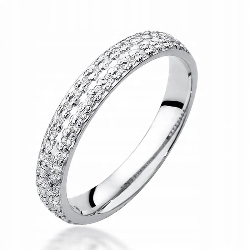 

Pierścionek Z Białego Złota Z Brylantami 0,23ct