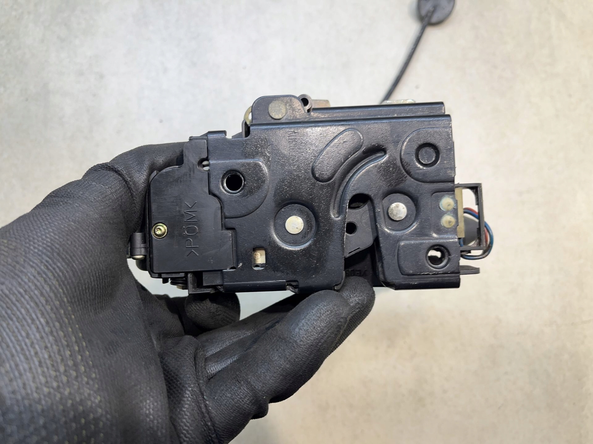 lock door right front 8PIN VW PASSAT B5 1.9 TDI