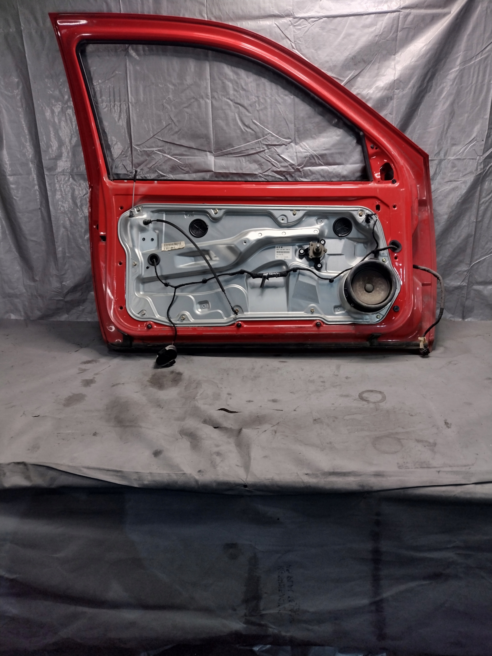 door left front Volkswagen Golf IV 4 3D k: LP3G