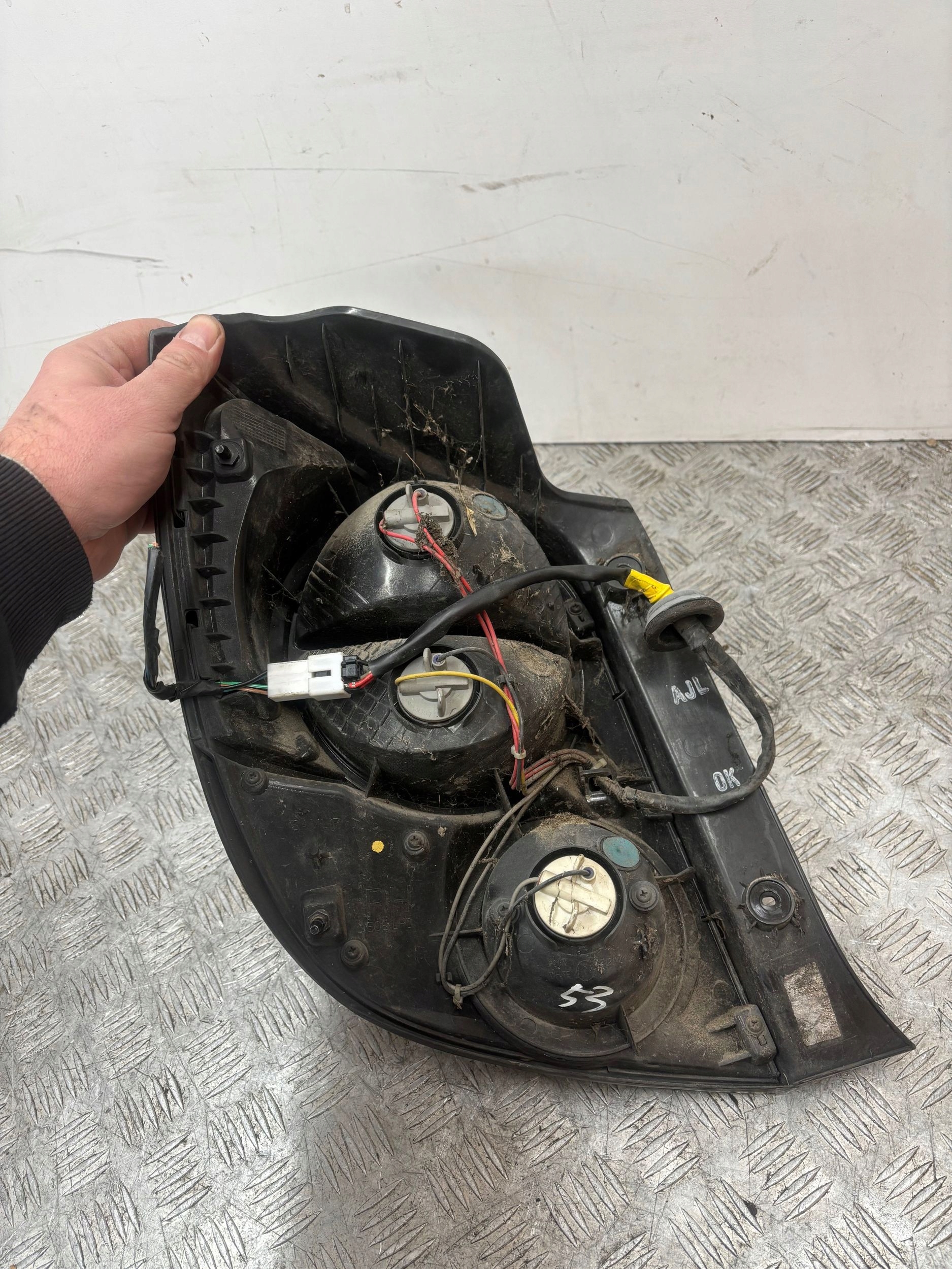 light rear part rear right CHEVROLET AVEO T300 HB 11