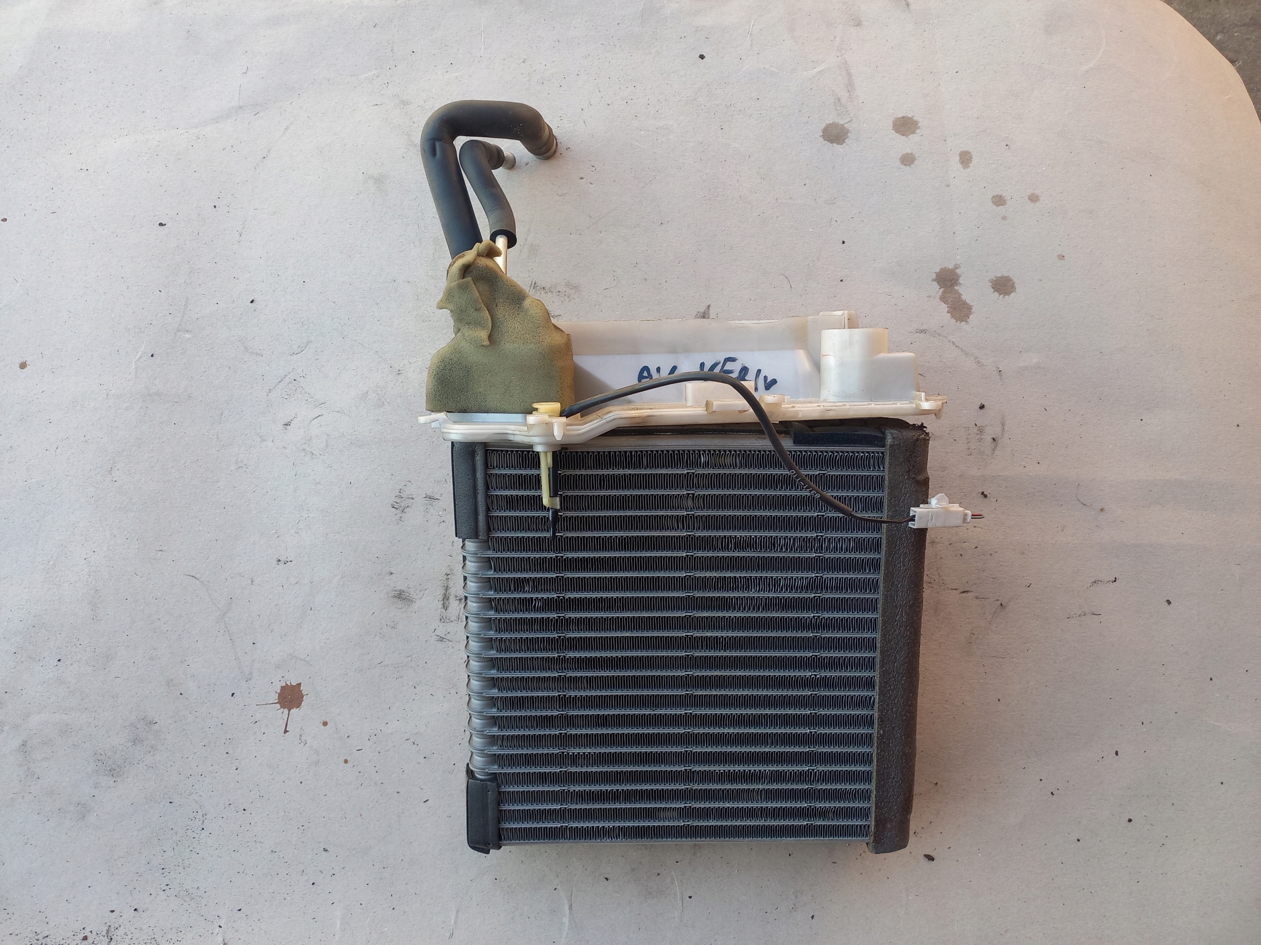 88501-28320 - AVENSIS VERSO ИСПАРИТЕЛЬ КОНДИЦИОНЕРА