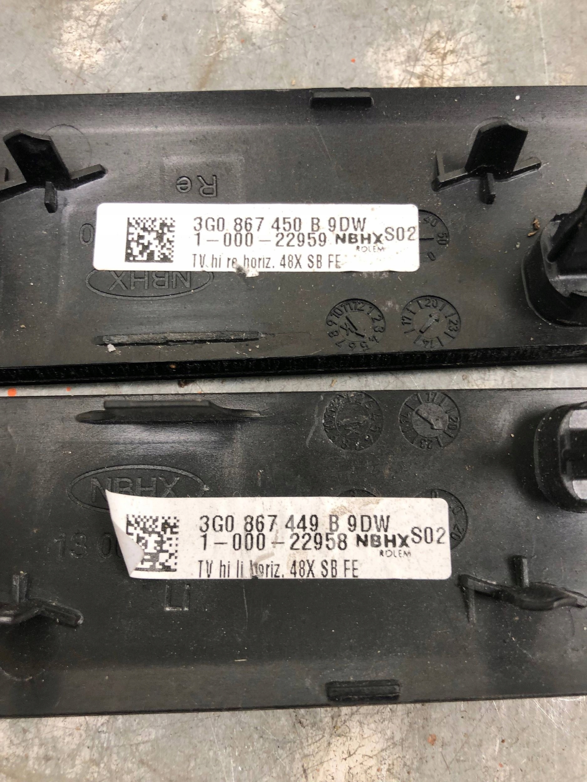 lišta DEKOR dveře 9DW KOMPLET VW PASSAT B8 LIFT