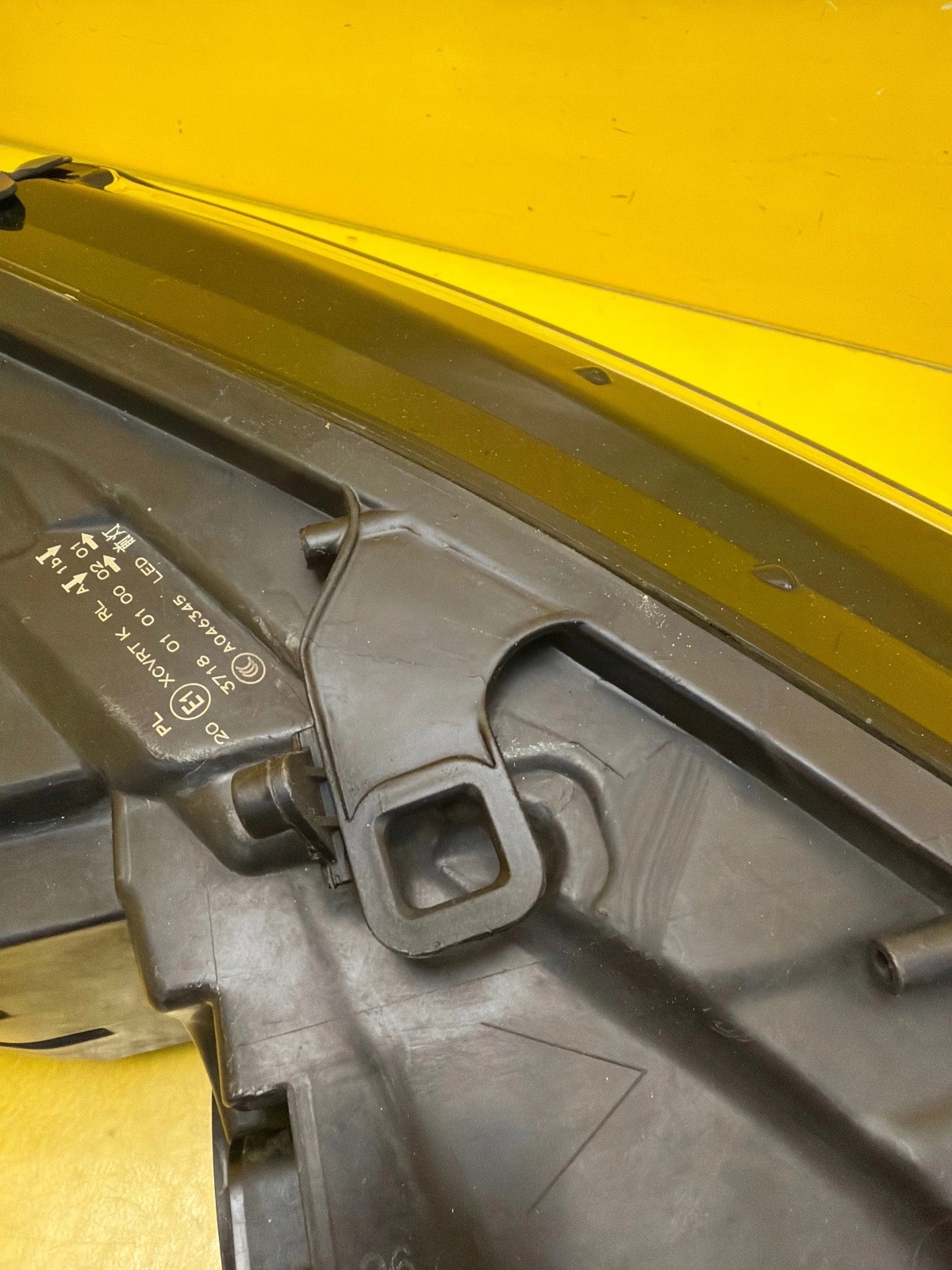 light left front Audi A8 D4 Lift Matrix 4H0941035