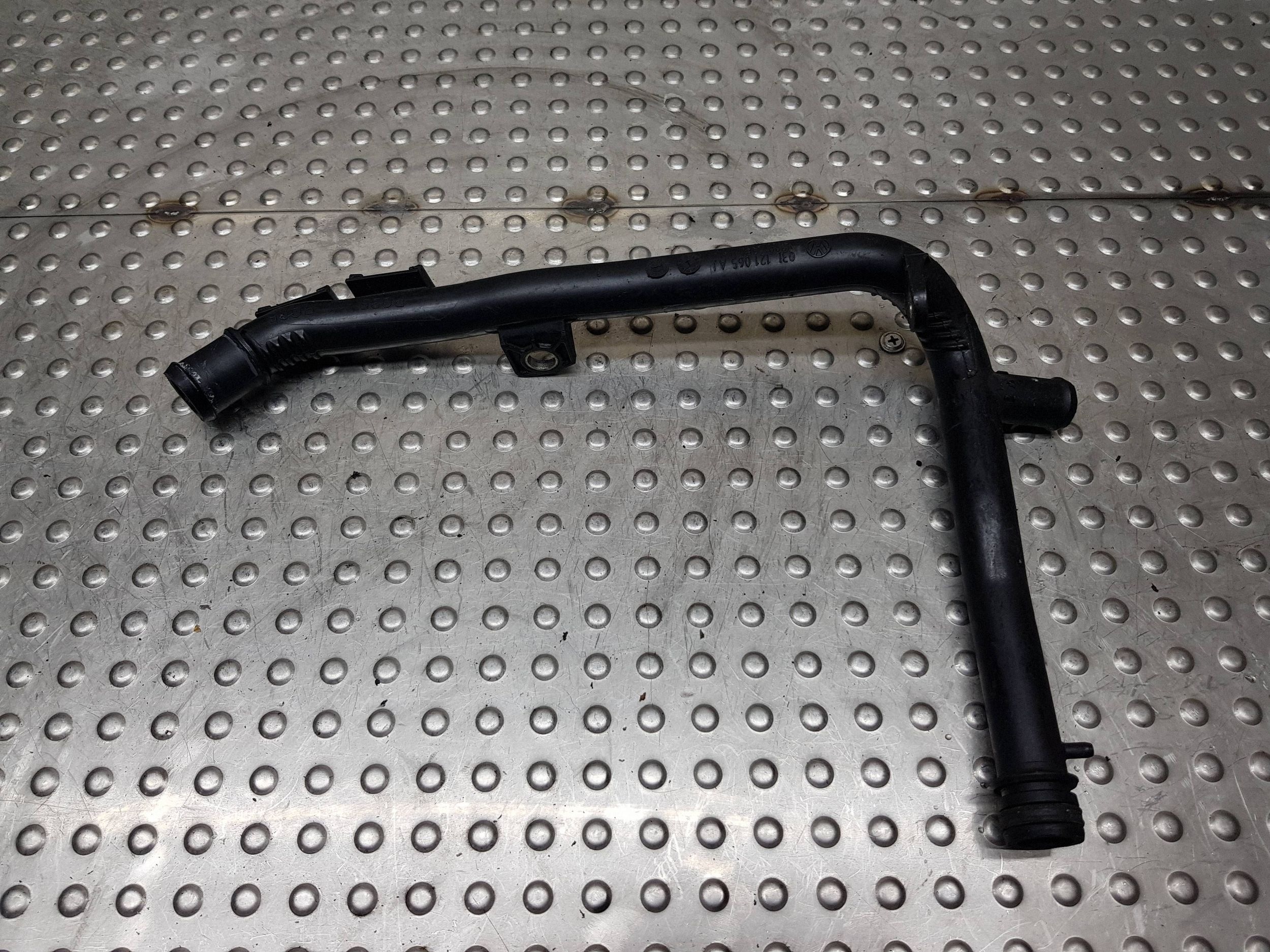 prijenos vode 03L121065AJ ALTEA PASSAT B7 A3 8P LEON II OCTAVIA II 1.6TDI