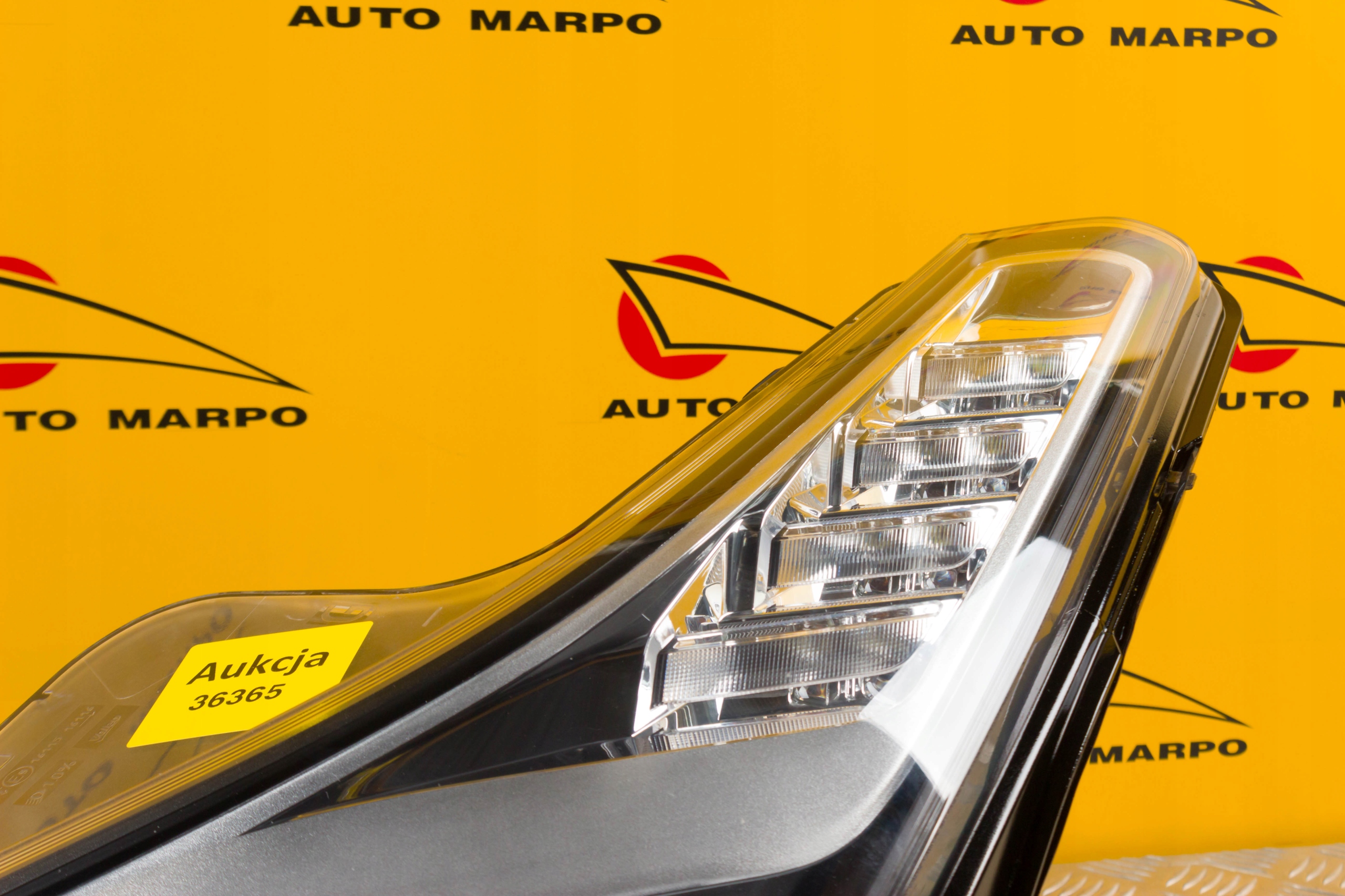 FERRARI GTC4LUSSO LUSSO REFLEKTOR LAMPA XENON LED Numer katalogowy części BRAK NUMERU CZĘŚĆI