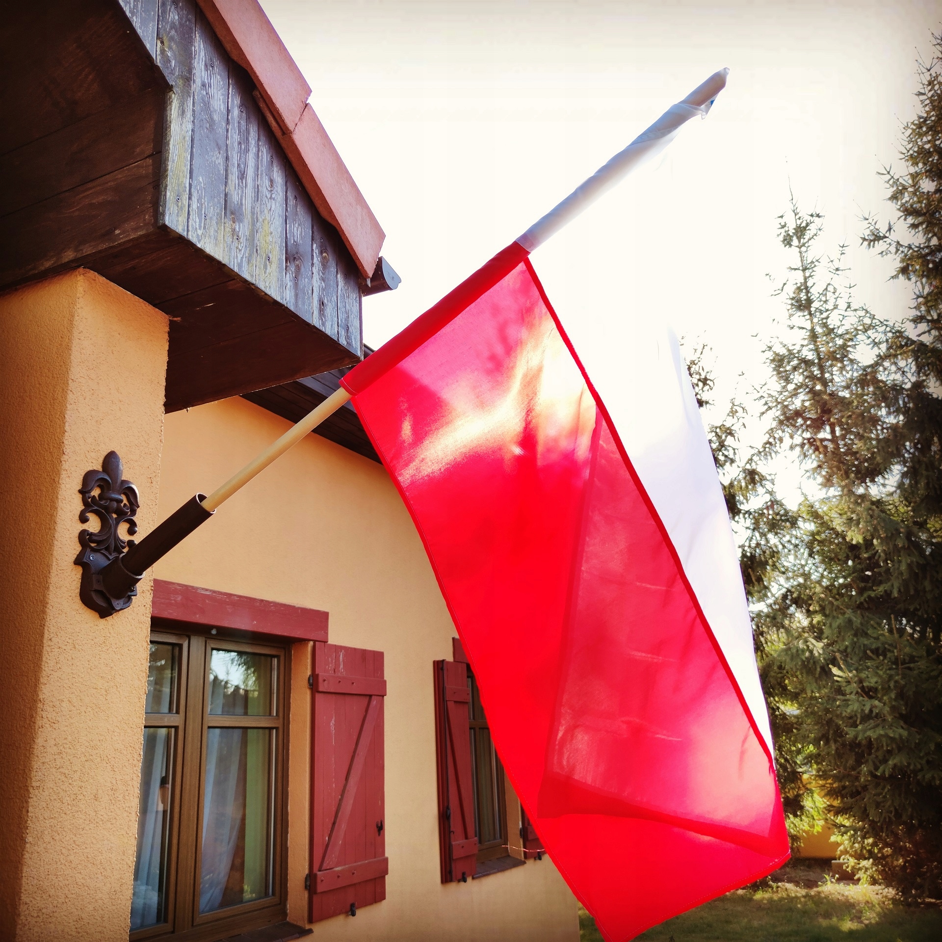 Żeliwny uchwyt na flagę Typ inny