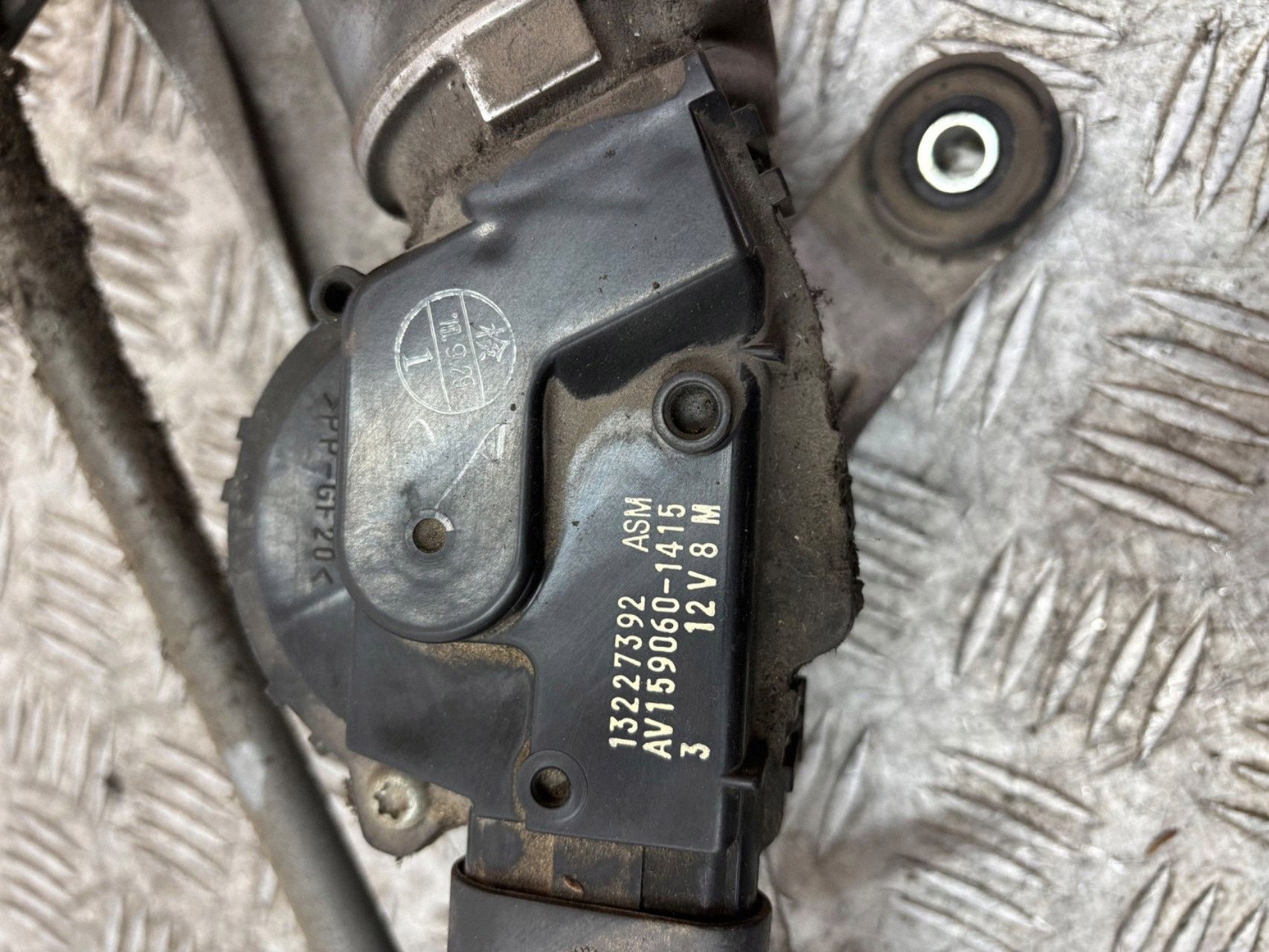 wischergestänge OPEL INSIGNIA A EUROPA 13227392