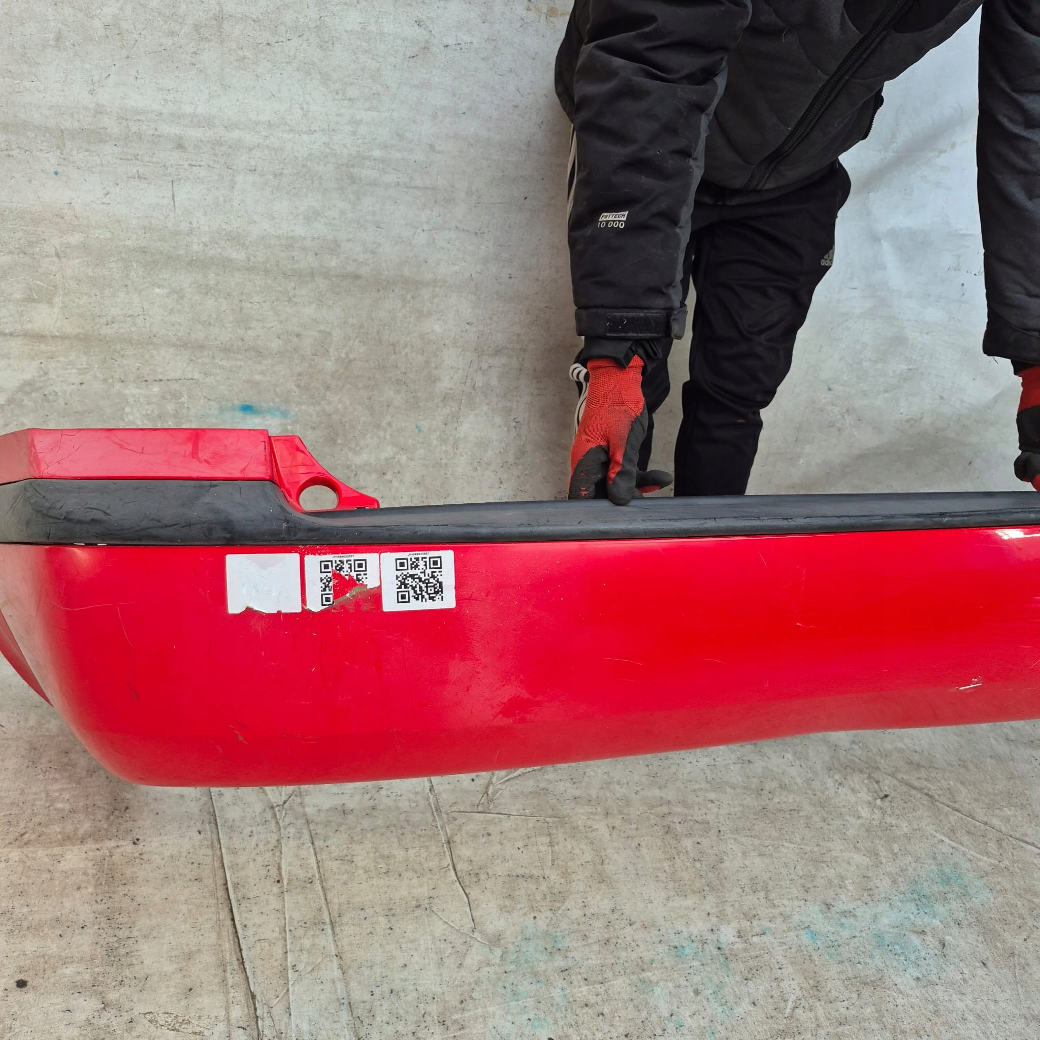 VOLVO XC60 and 1 LIFT 13-17 bumper front front washer PDC