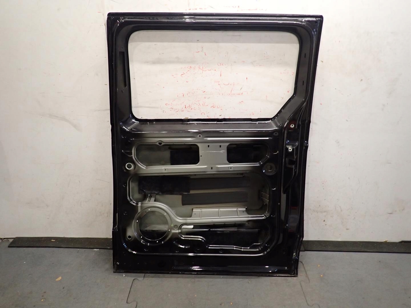 door rear part rear. right sliding VW T7 2021