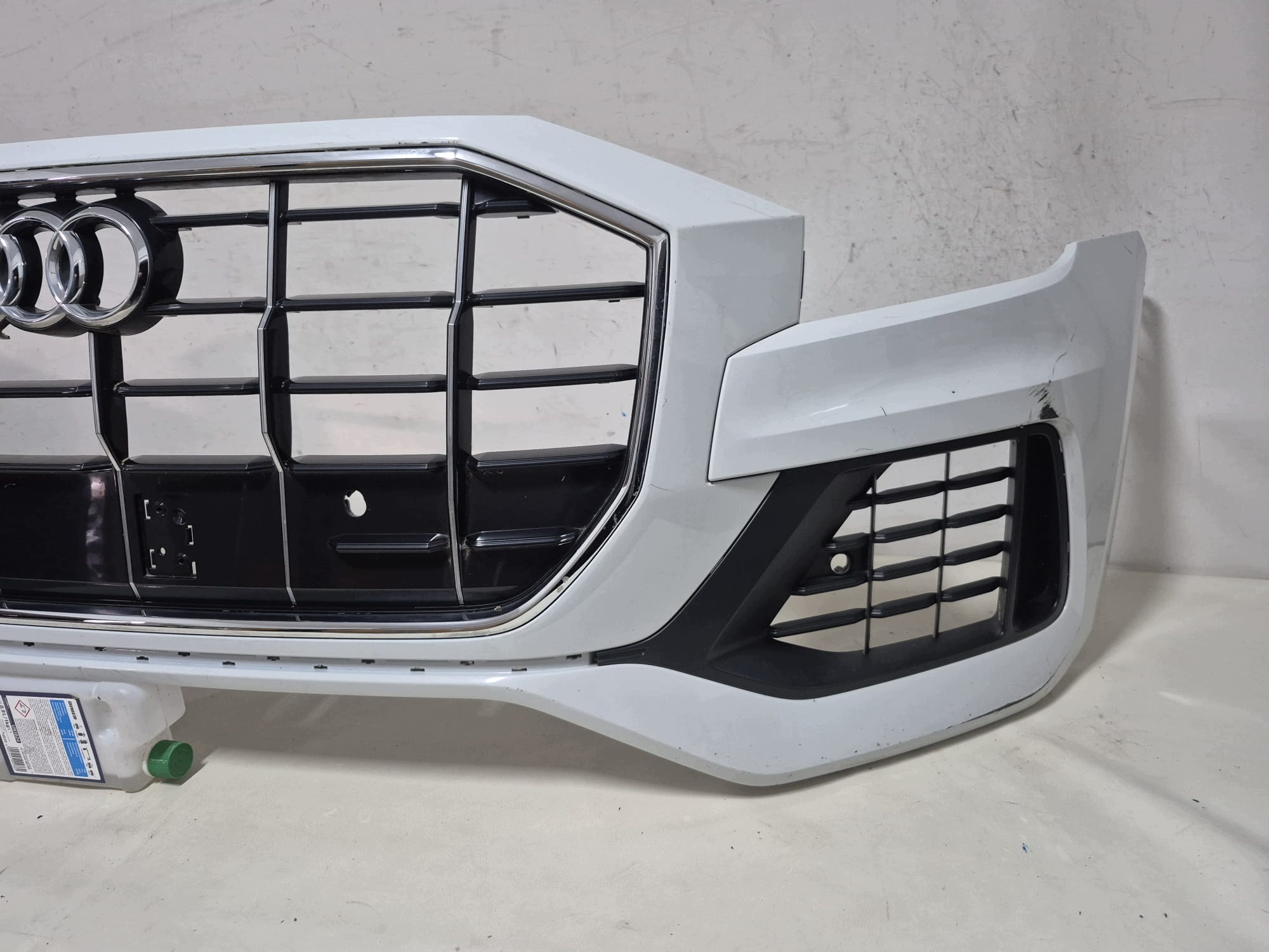 AUDI Q8 4M8 ZWYKLY 18- bumper front front grill grid PDC 4M8807437A