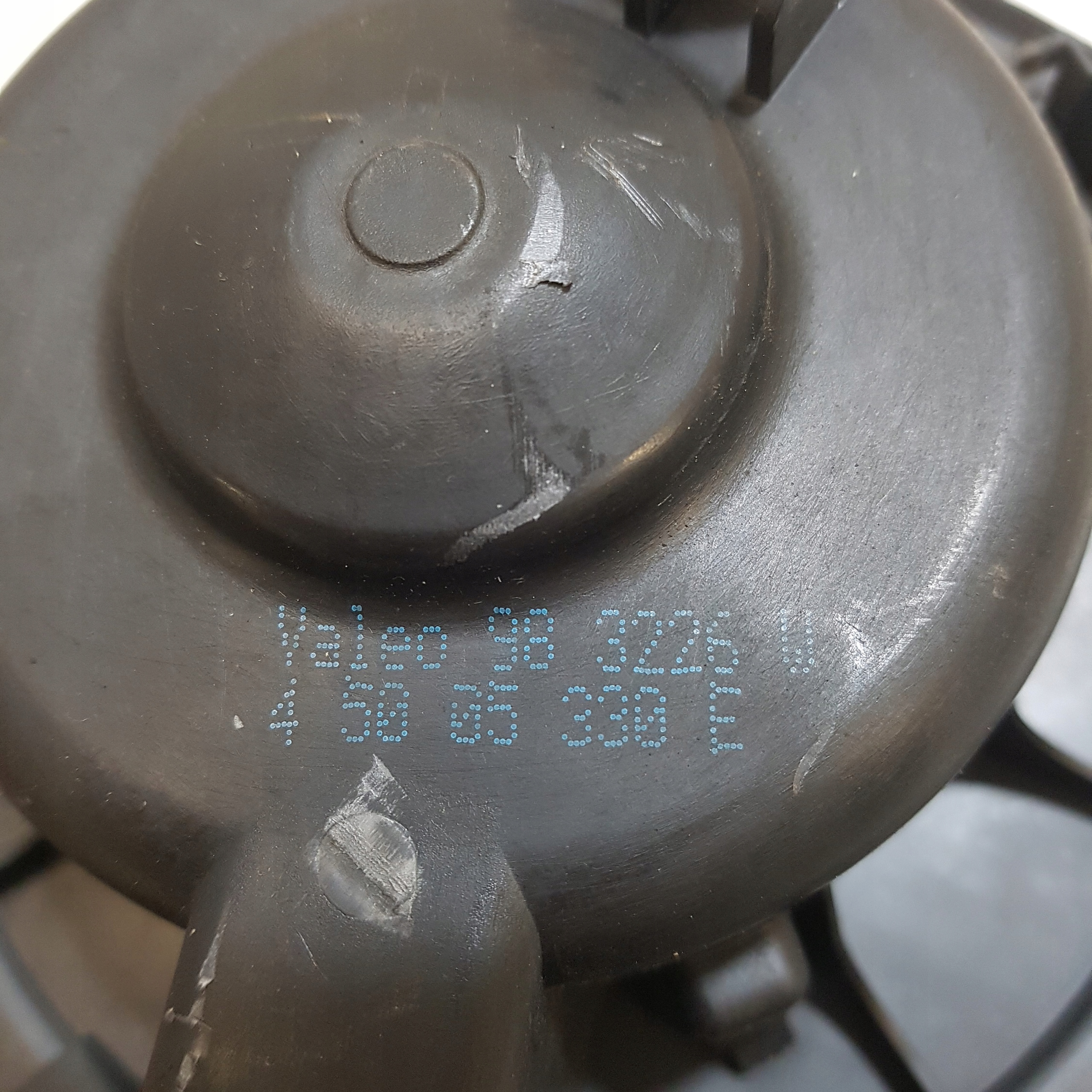 Lüfter des lüfters VOLKSWAGEN GOLF 5 983226W