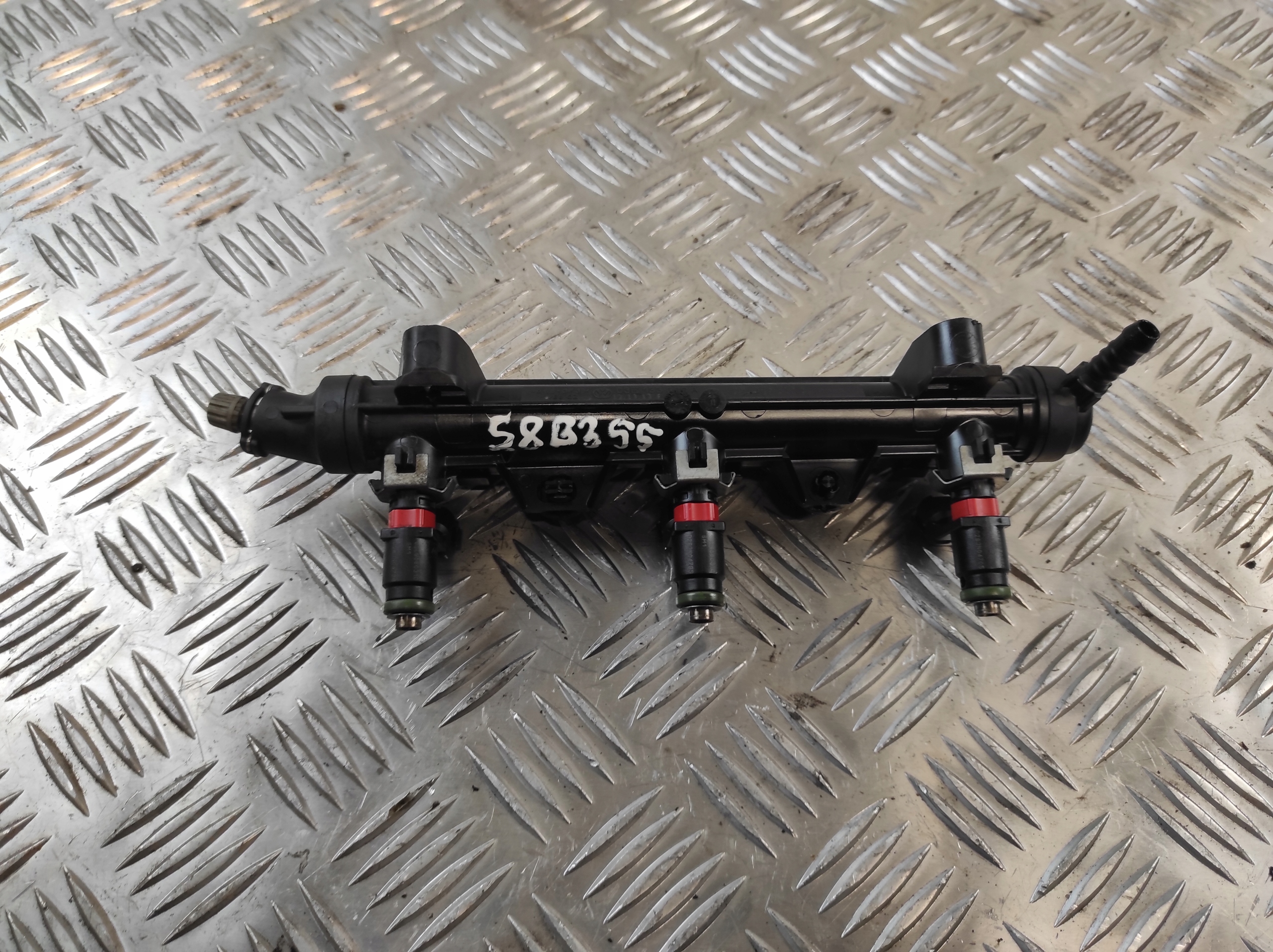 Rampe injection SEAT IBIZA IV 4 1.2 B 03E133320A