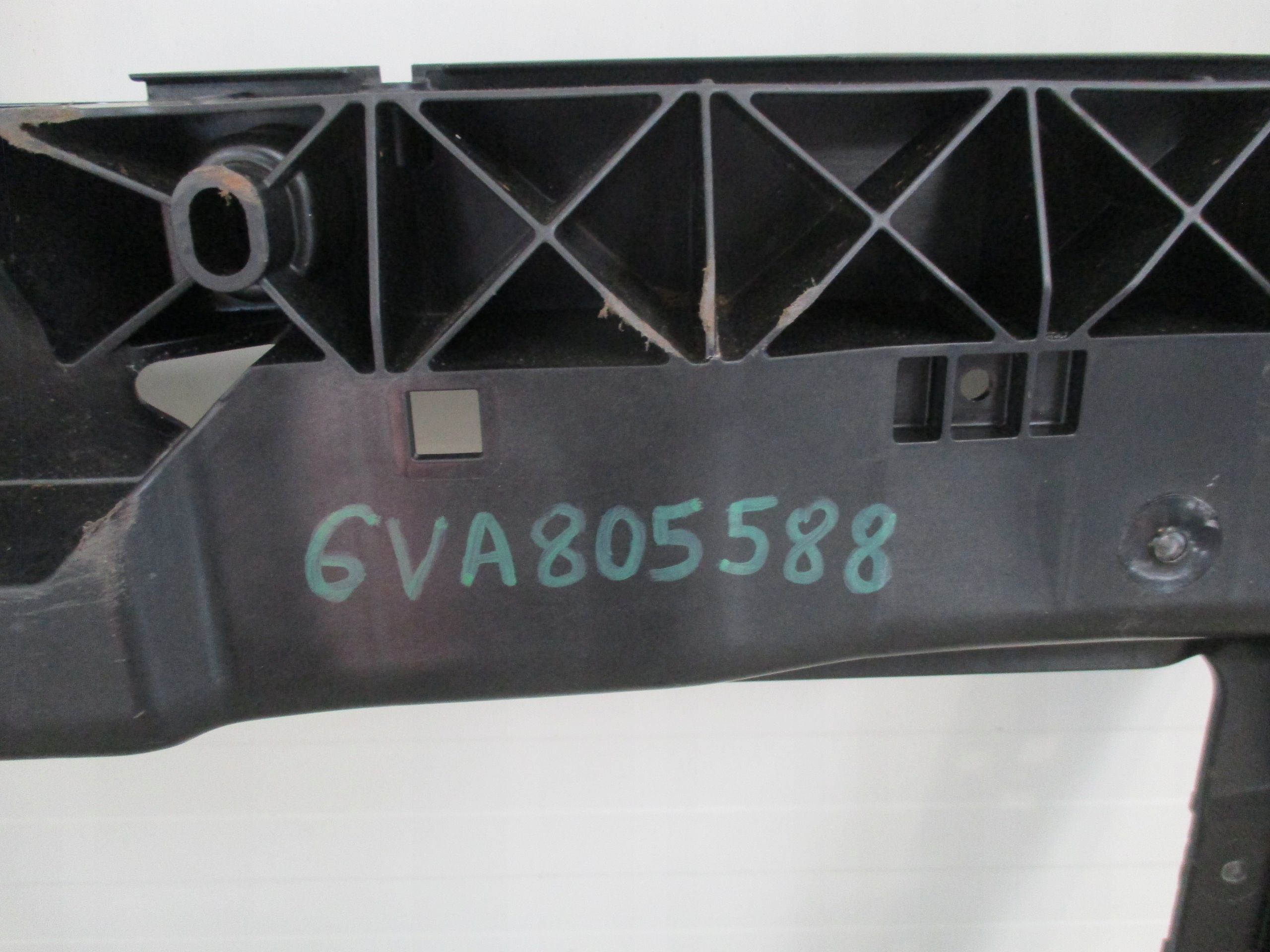 front body wall pillar Skoda Fabia 4 IV 6VA805588