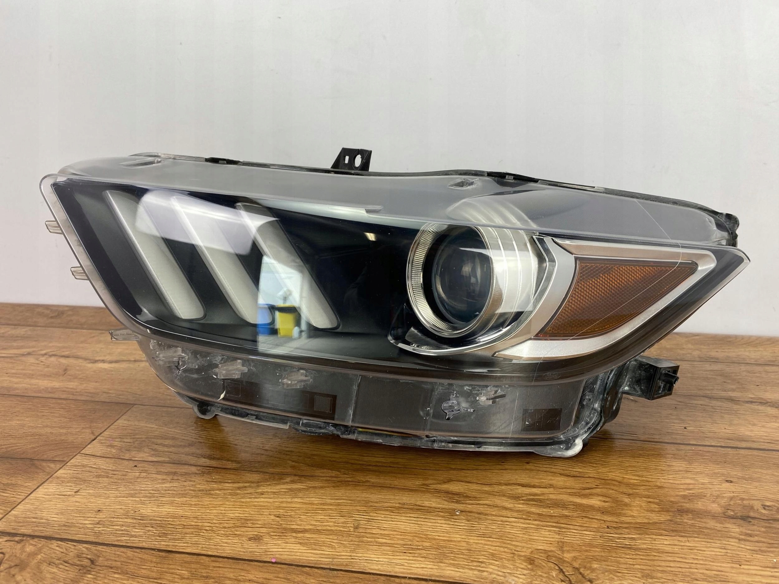 light front left Ford Mustang VI 2015+ VI USA