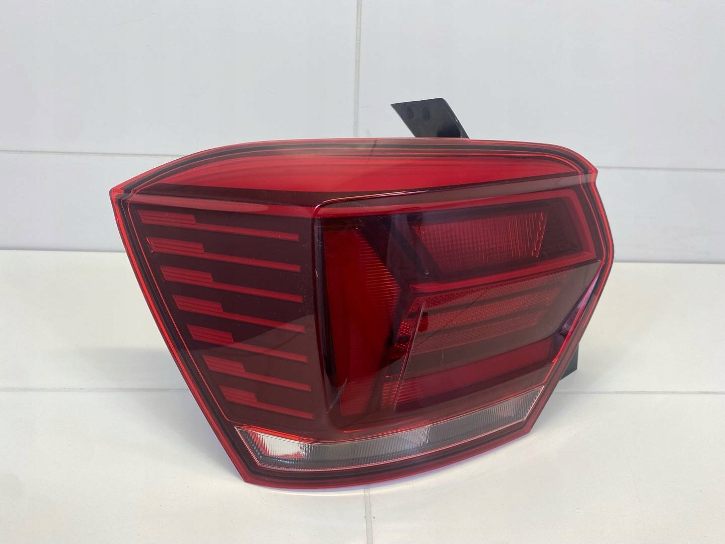 light rear left side Volkswagen Polo 6 2020 2G0945095B