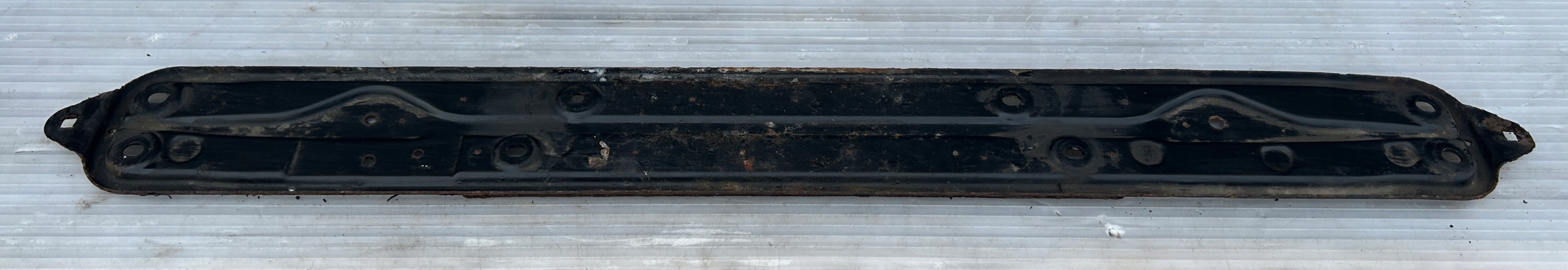 sider lower below radiator BMW 5 F10 F11