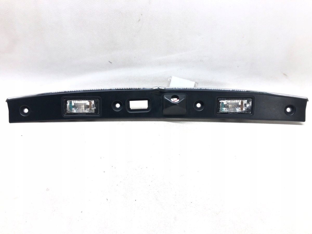 LISTWA KLAPY TYŁ MASERATI QUATTROPORTE VI Sedan/Limuzyna 670010449 Producent części OEM