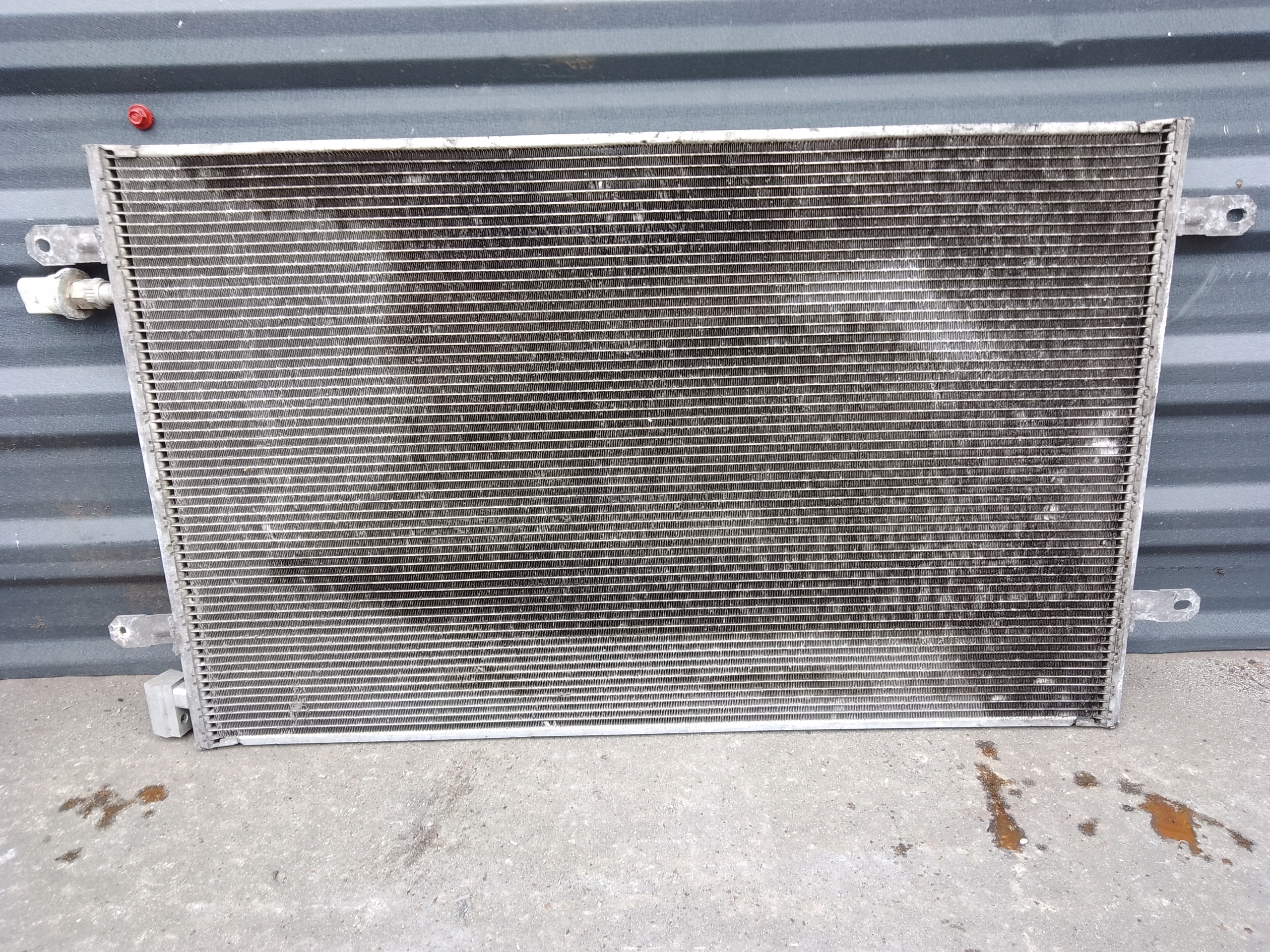 RADIATEUR CLIMATISATION AUDI 4F0260401F