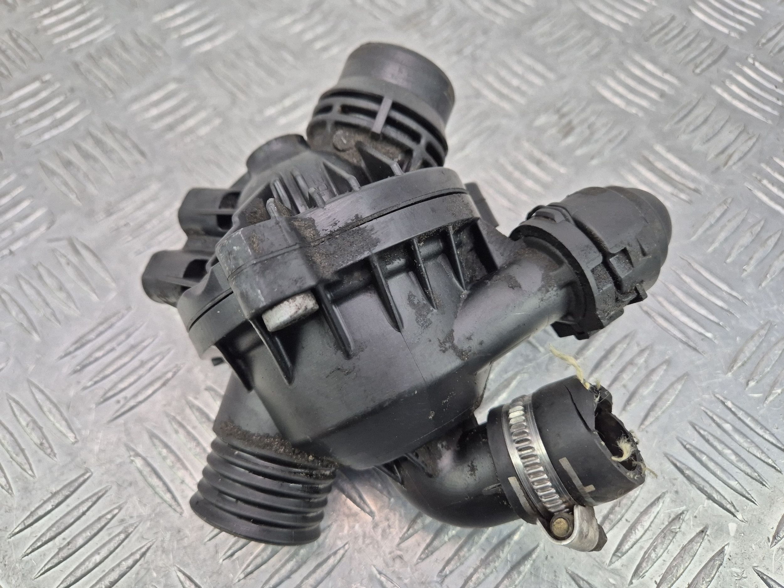 Scatola termostato BMW X5 E70 35i S760115801 N55B30A