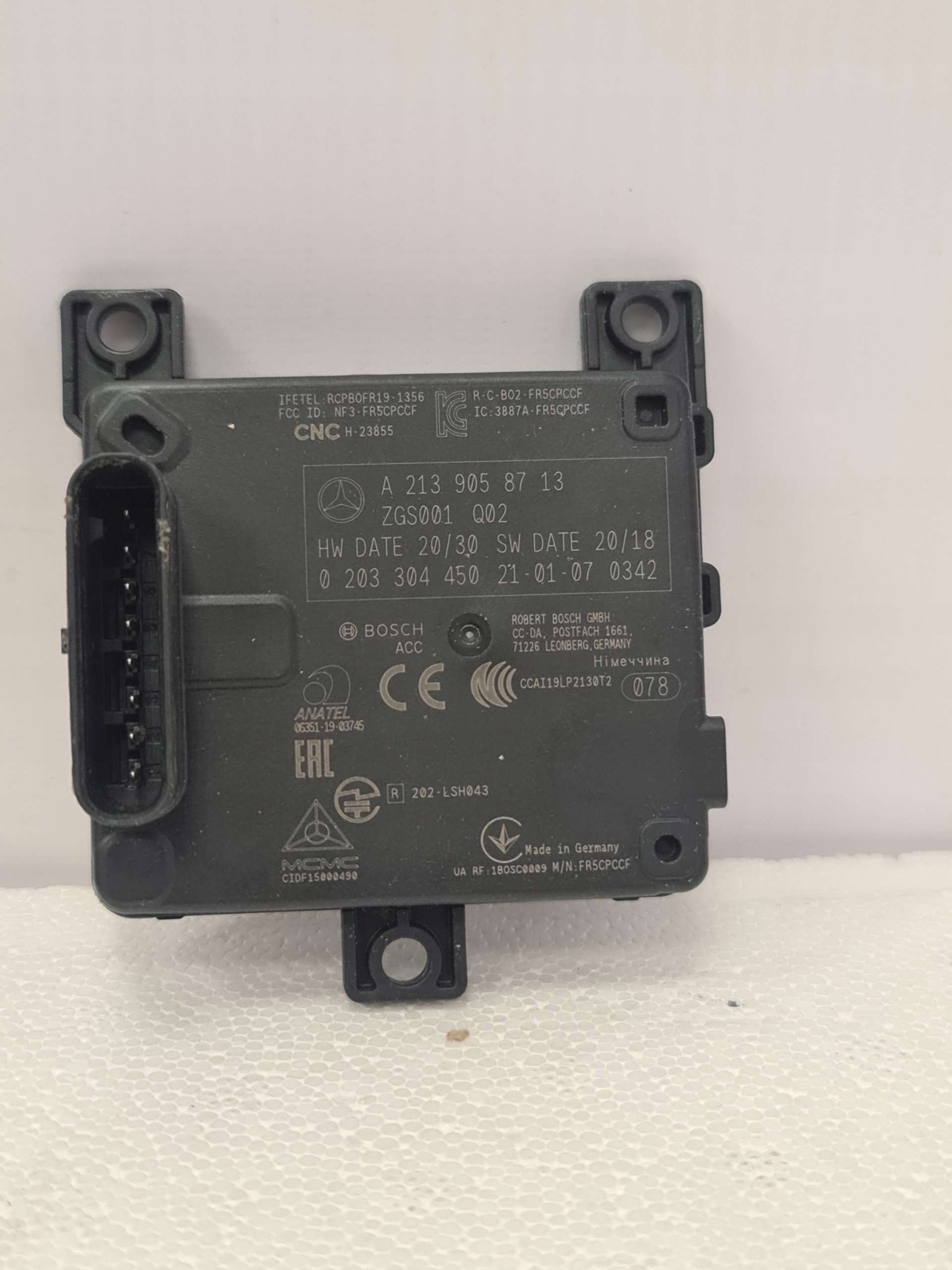 Zdjęcie produktu Radar Mercedes ACC Distronic A2139058713 W213 W290