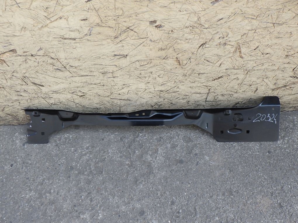 FORD TOURNEO CONNECT II MK2 pas tylny