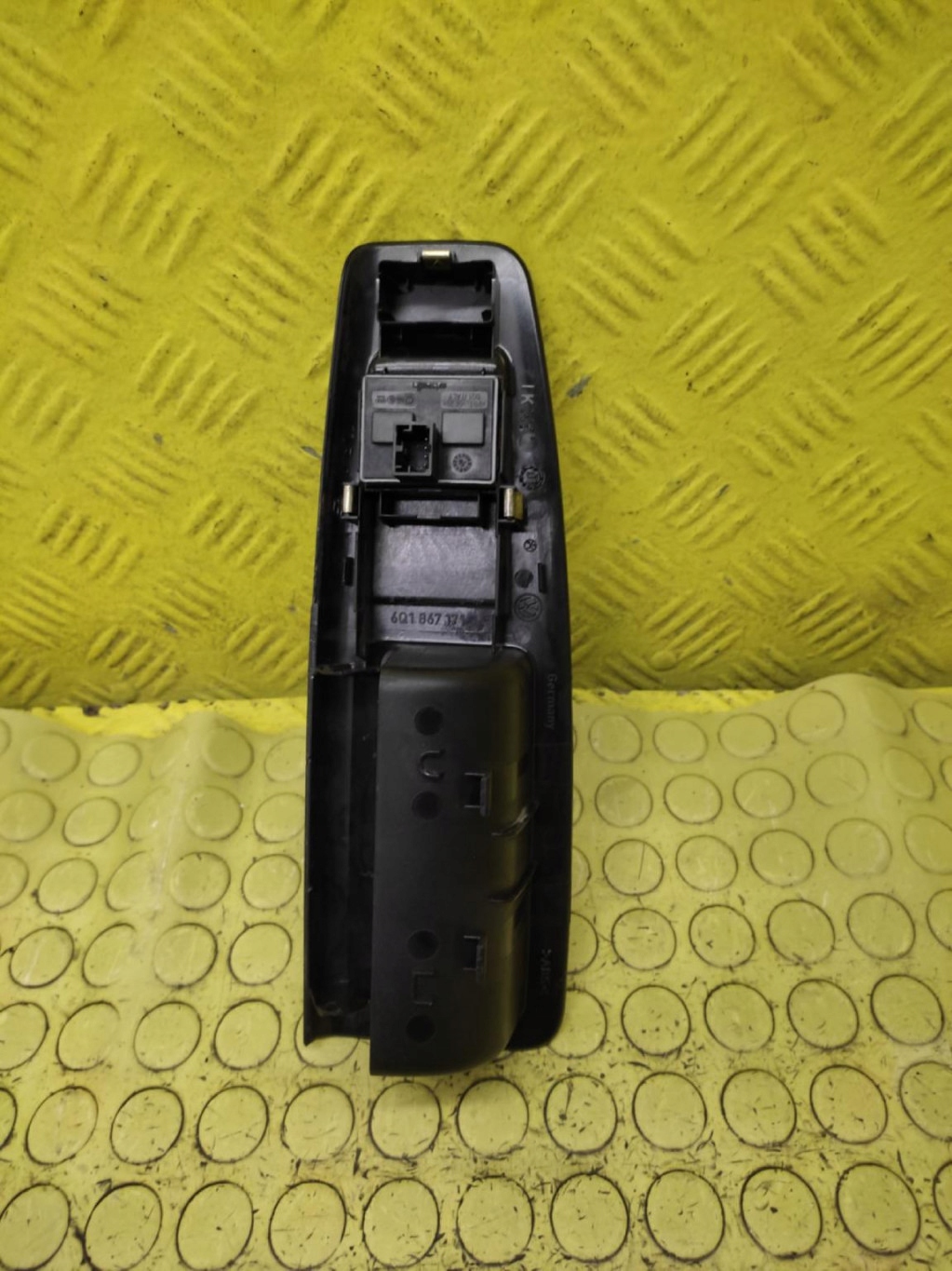VW POLO IV 9N window control switch 6Q1867171